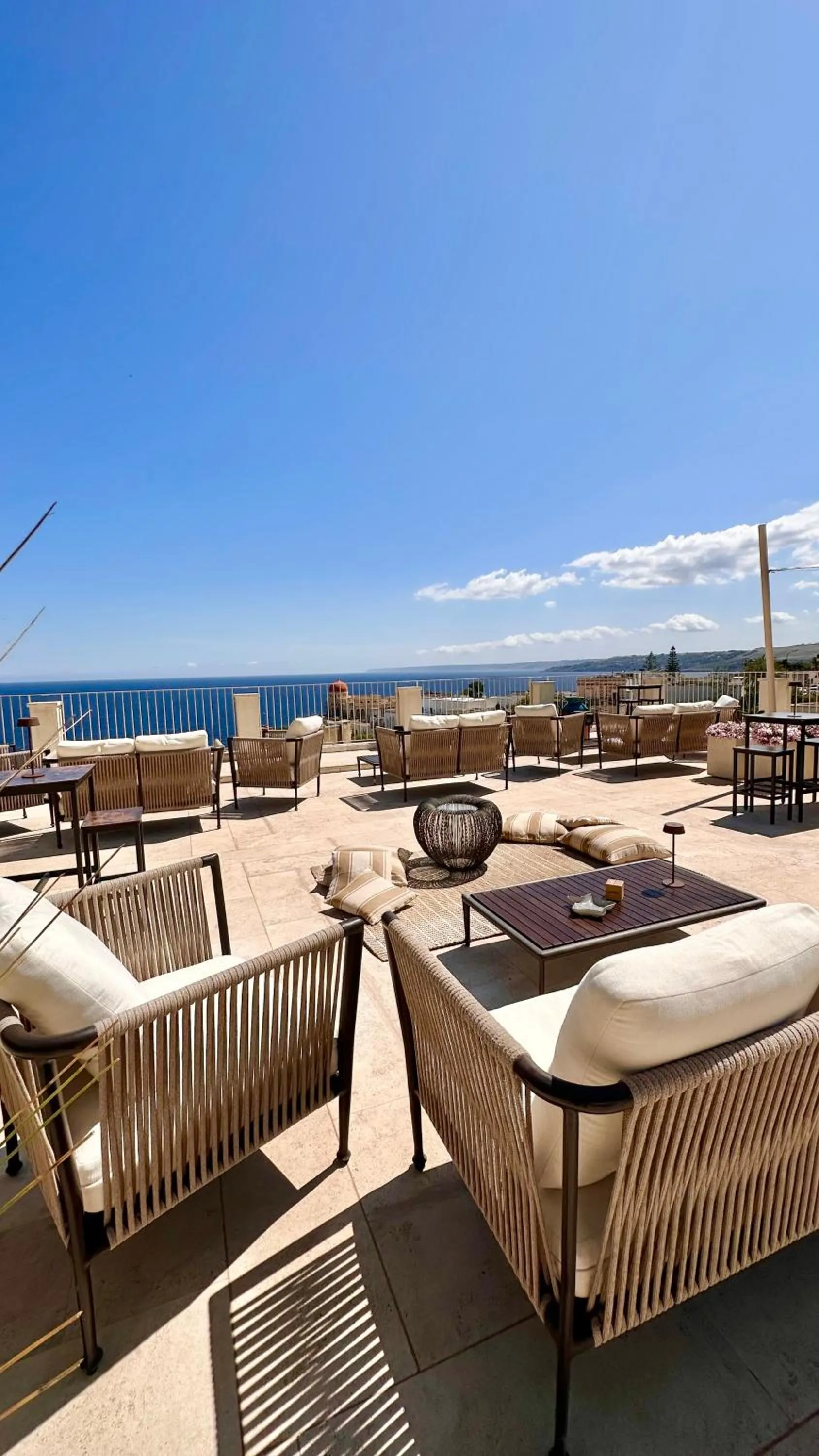 Balcony/Terrace in Est hotel