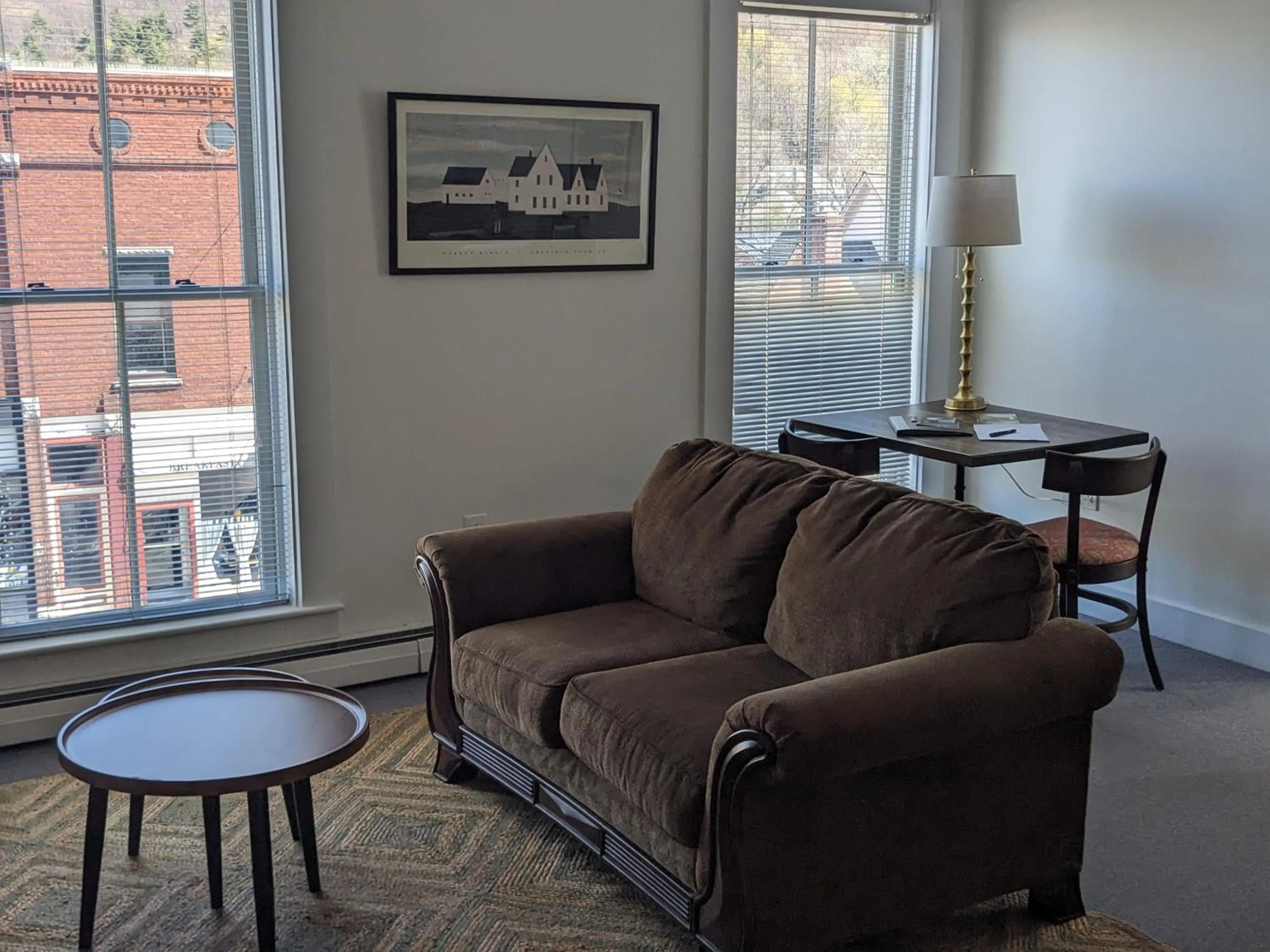 Living room in Bristol Suites