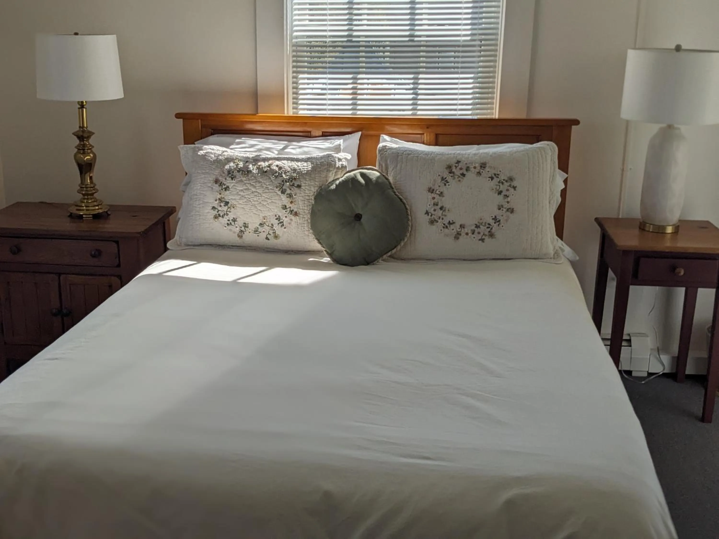 Bed in Bristol Suites