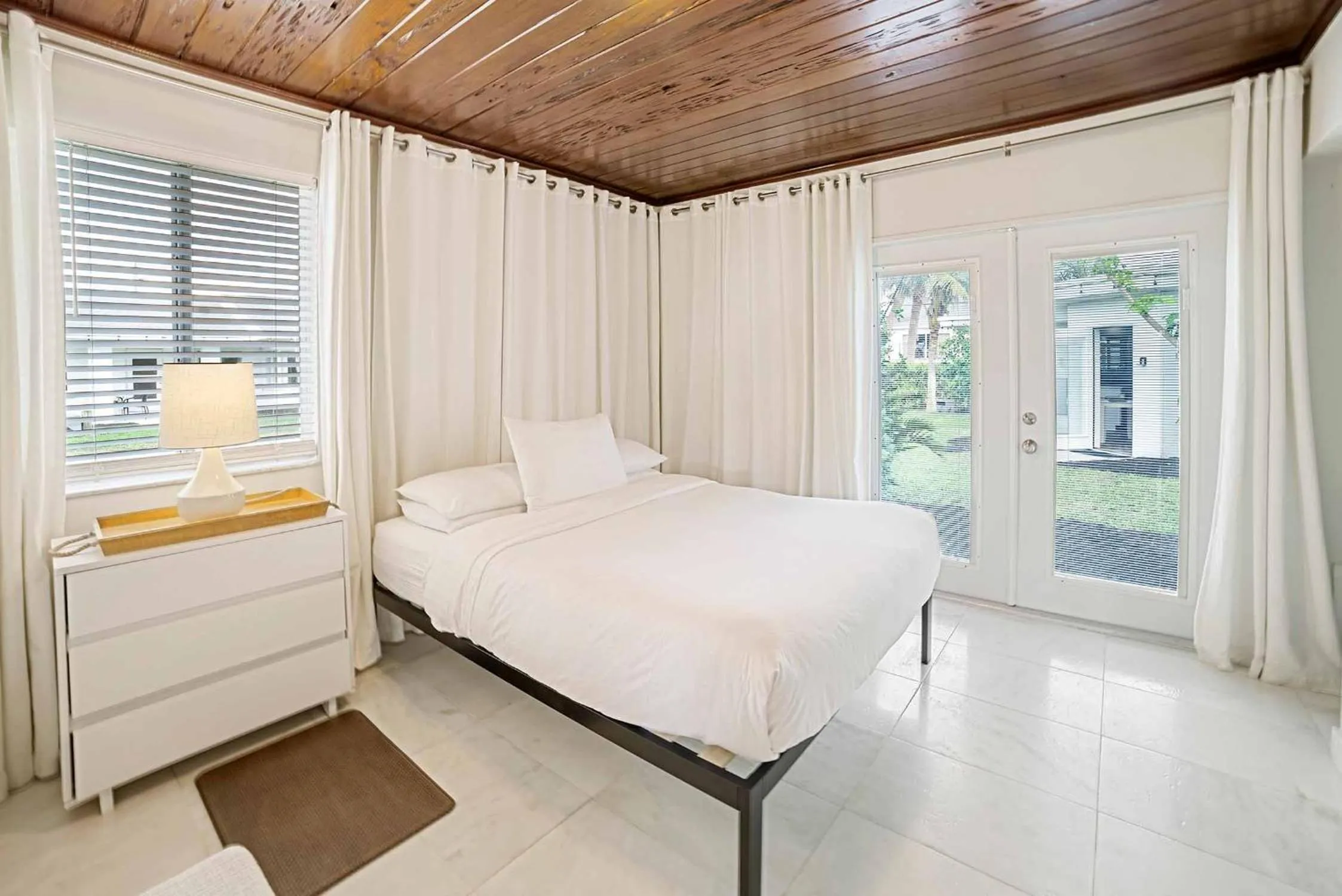 Bed in Casey Key Resort - Gulf Shores