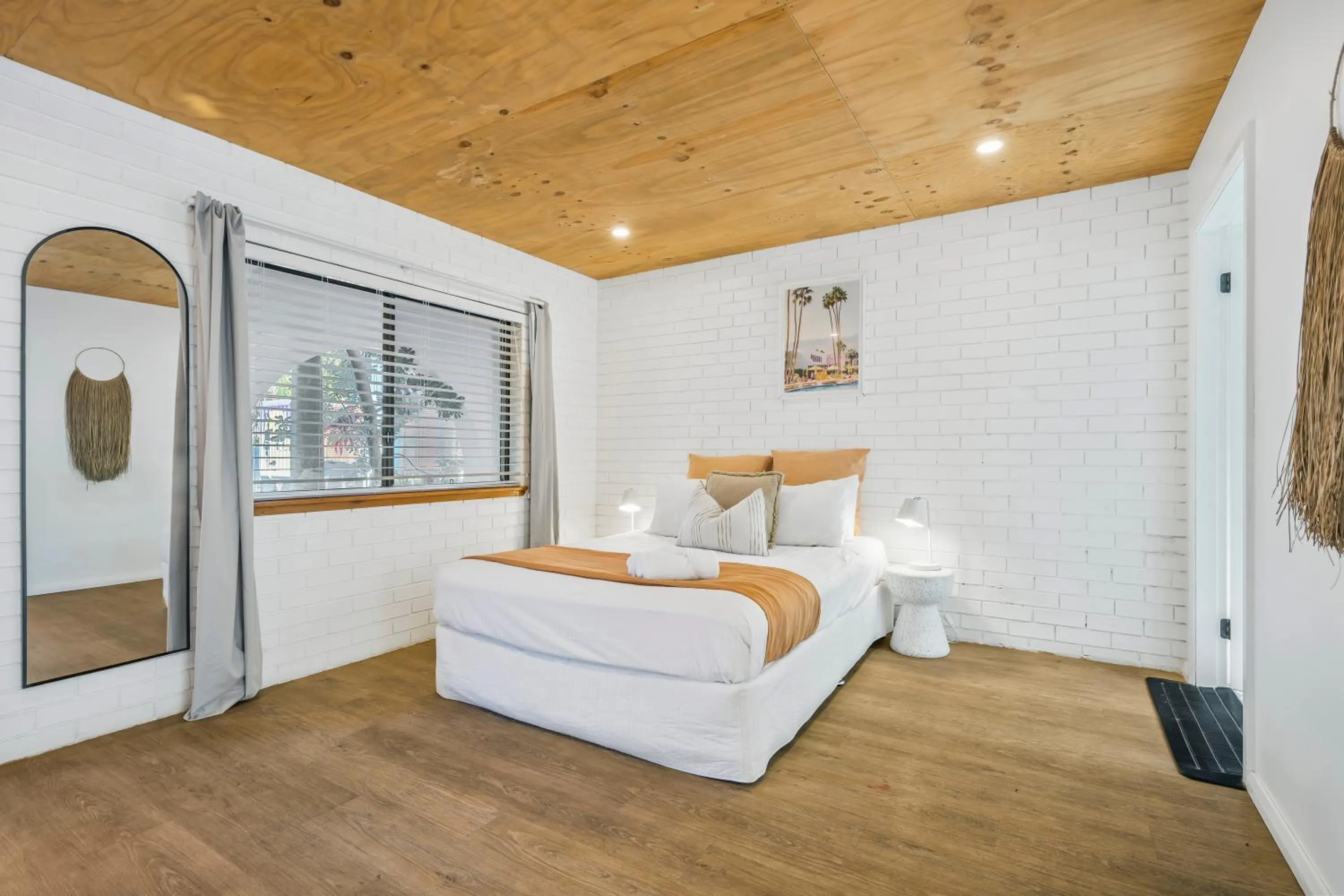 Bed in The Med Crescent Head