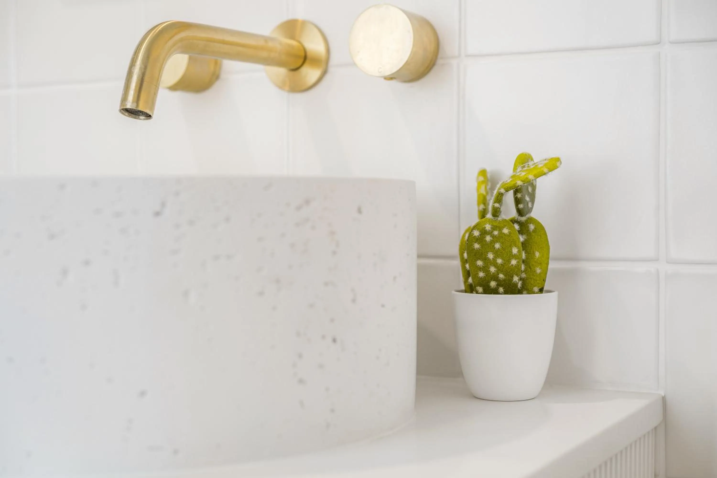 The Med Crescent Head