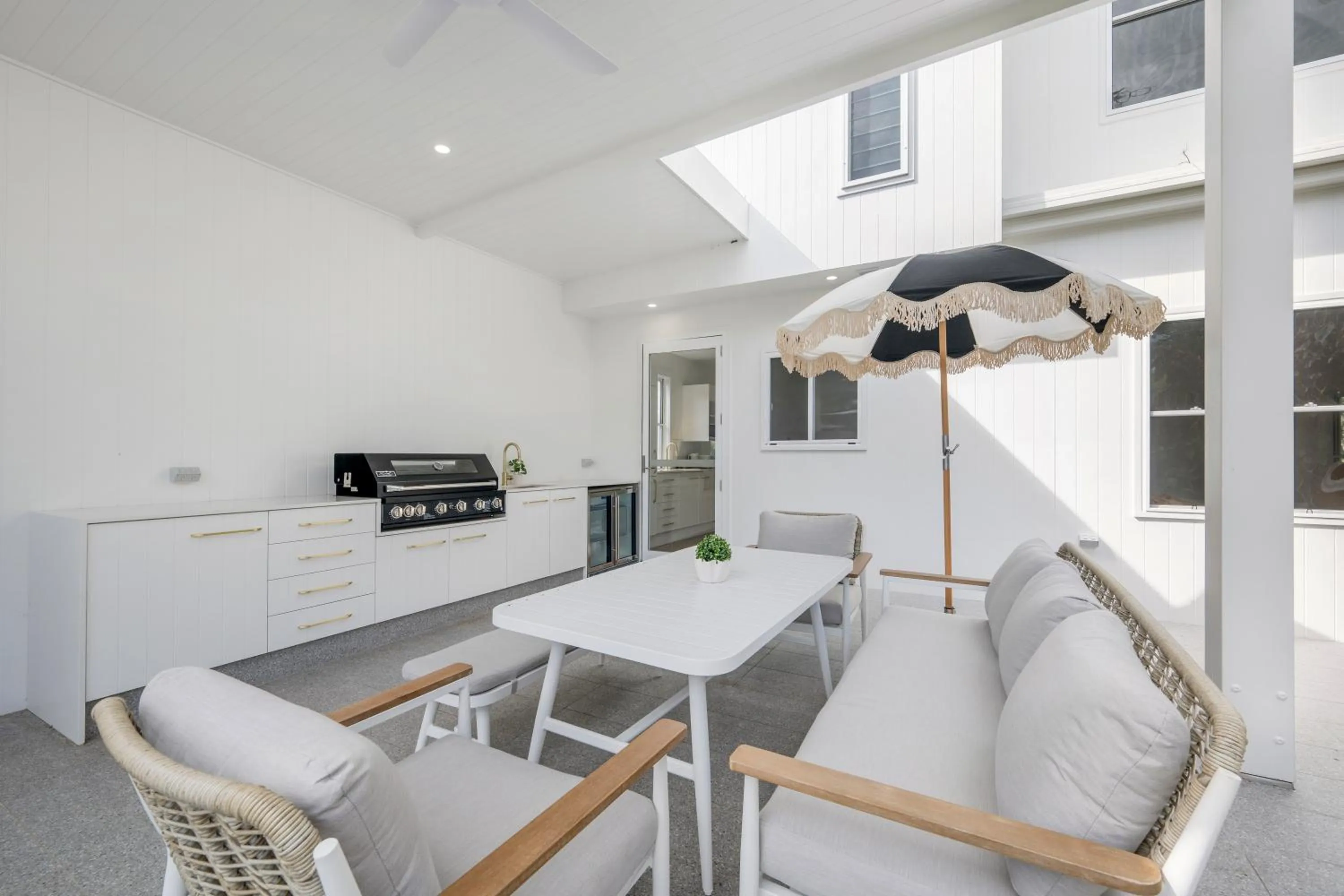 The Med Crescent Head