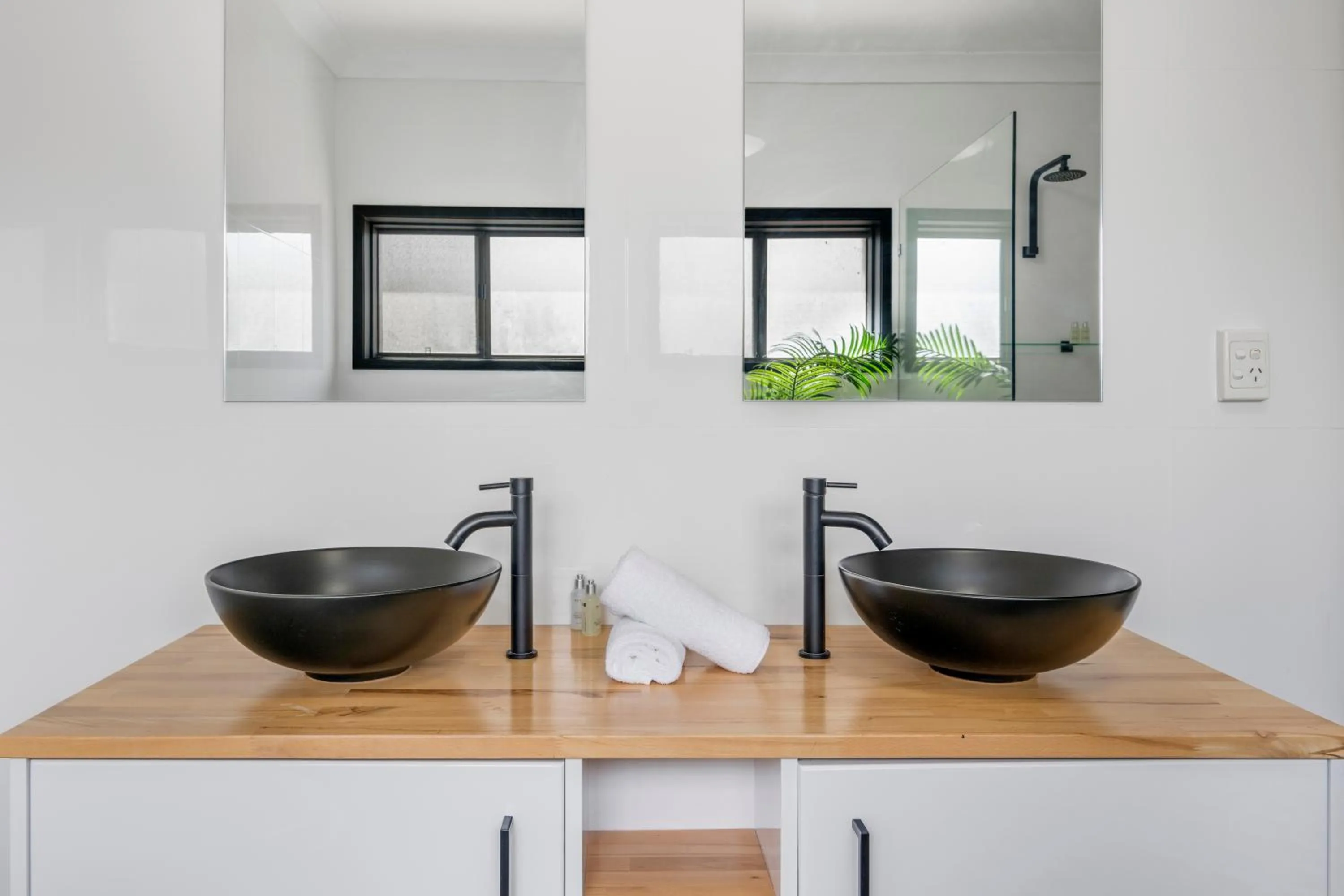 The Med Crescent Head