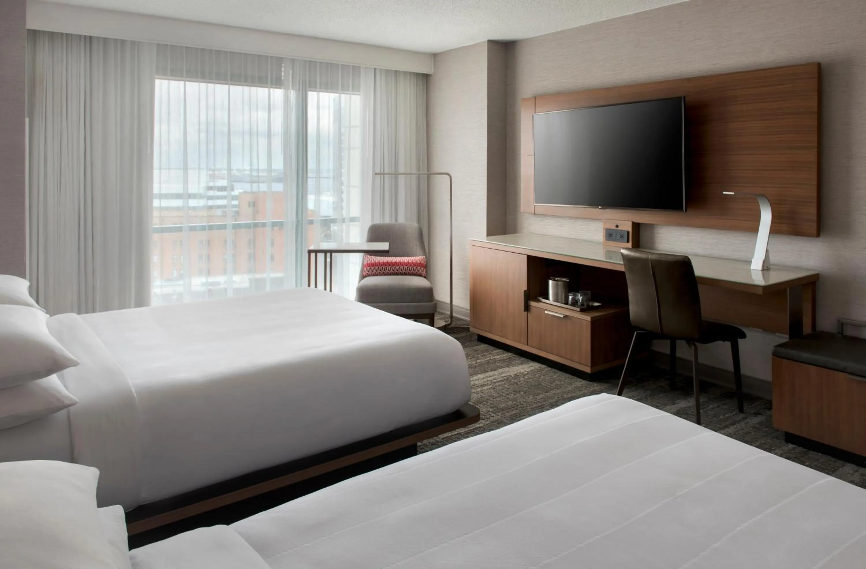 Bed in Norfolk Waterside Marriott