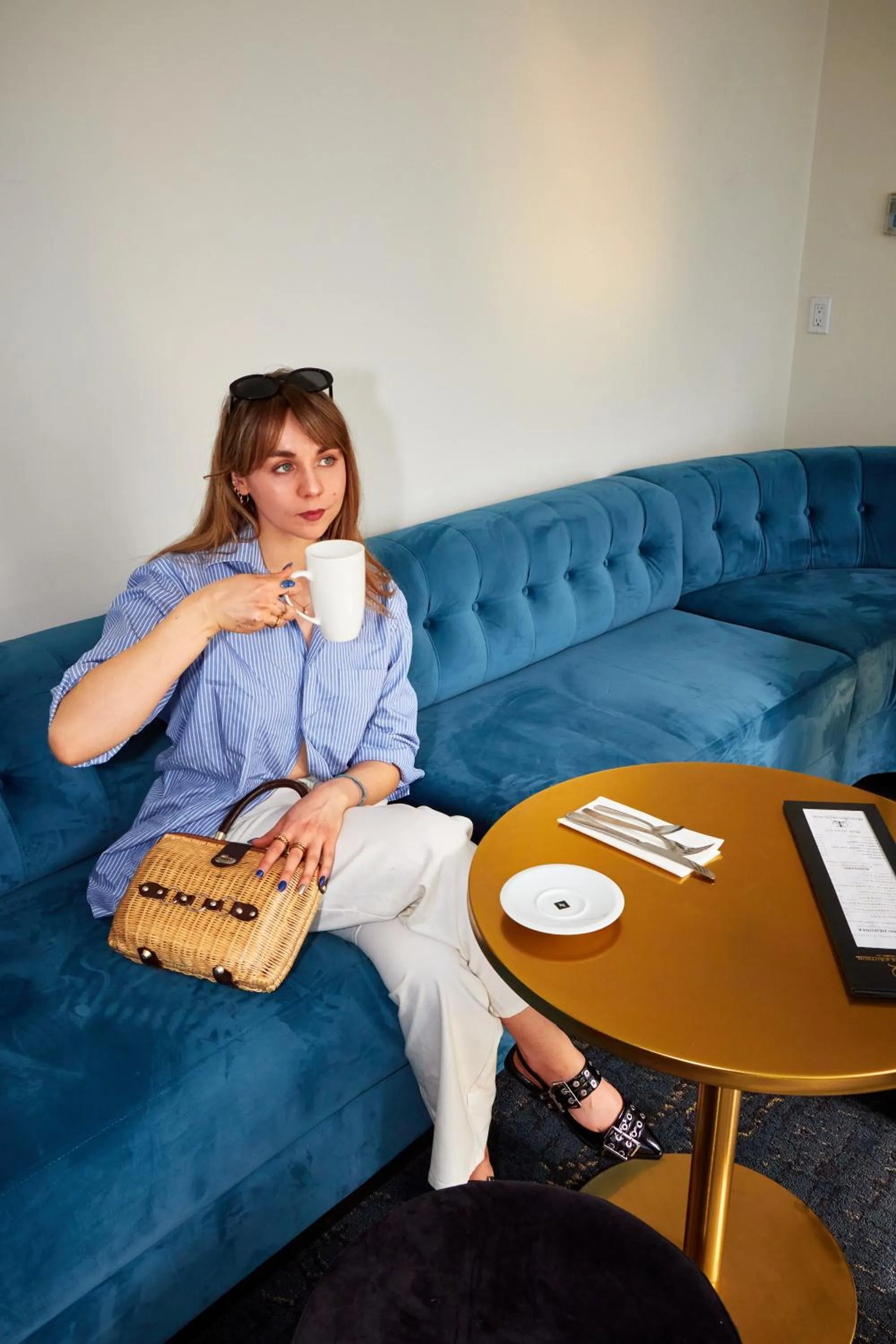 Lounge or bar in Hotel Manoir D'Auteuil - Par Aneyro