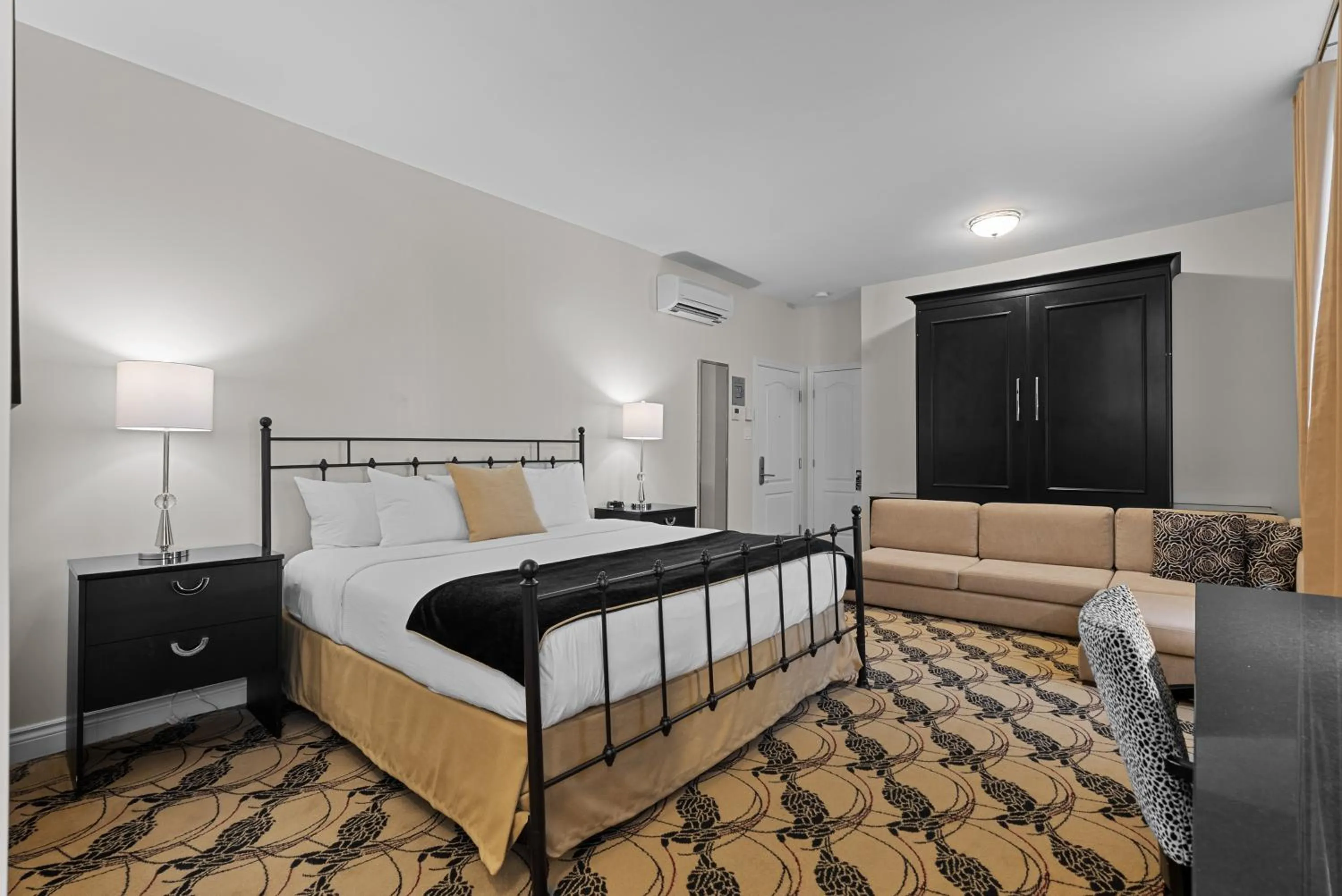 Bedroom, Bed in Hotel Manoir D'Auteuil - Par Aneyro