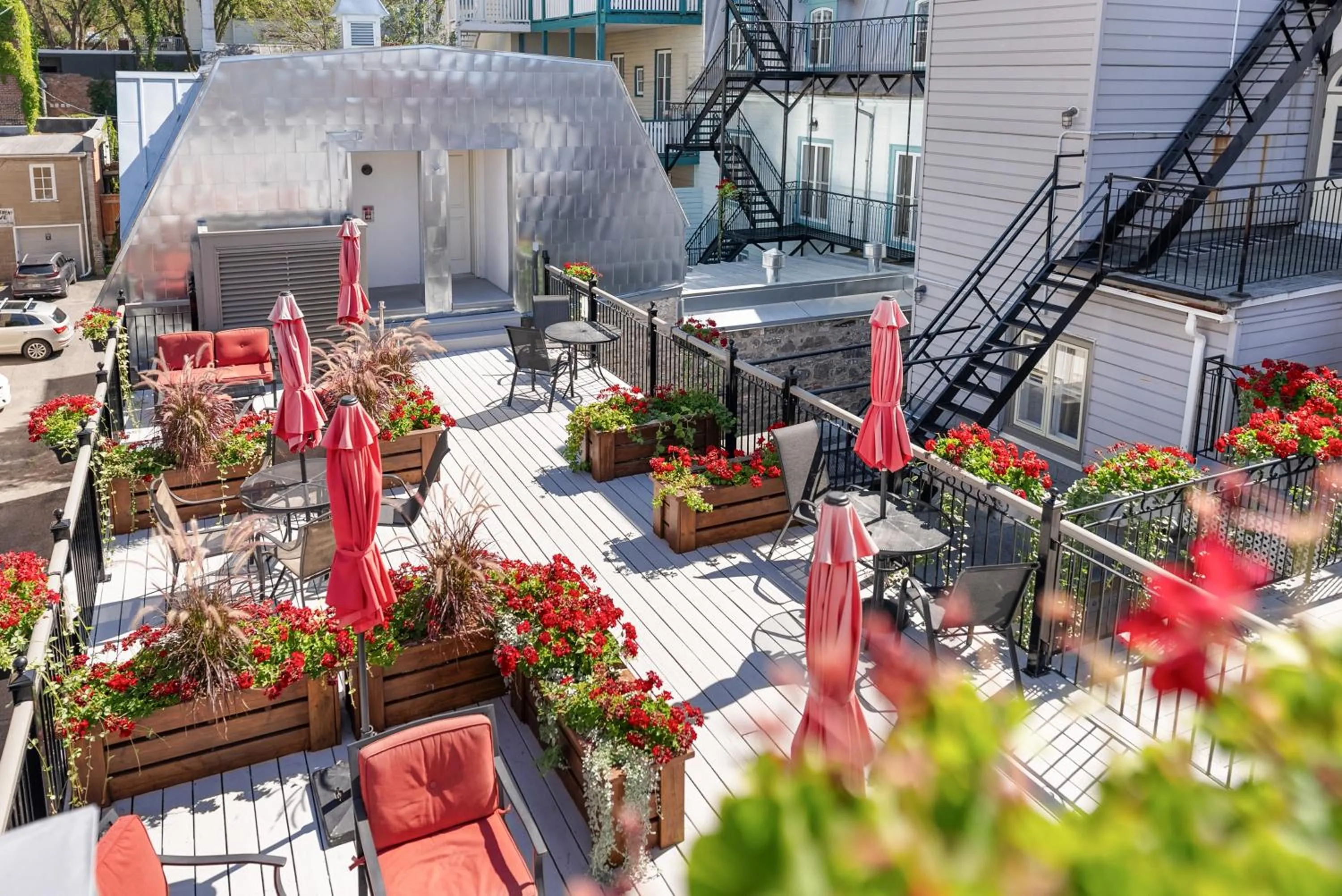 Balcony/Terrace in Hotel Manoir D'Auteuil - Par Aneyro