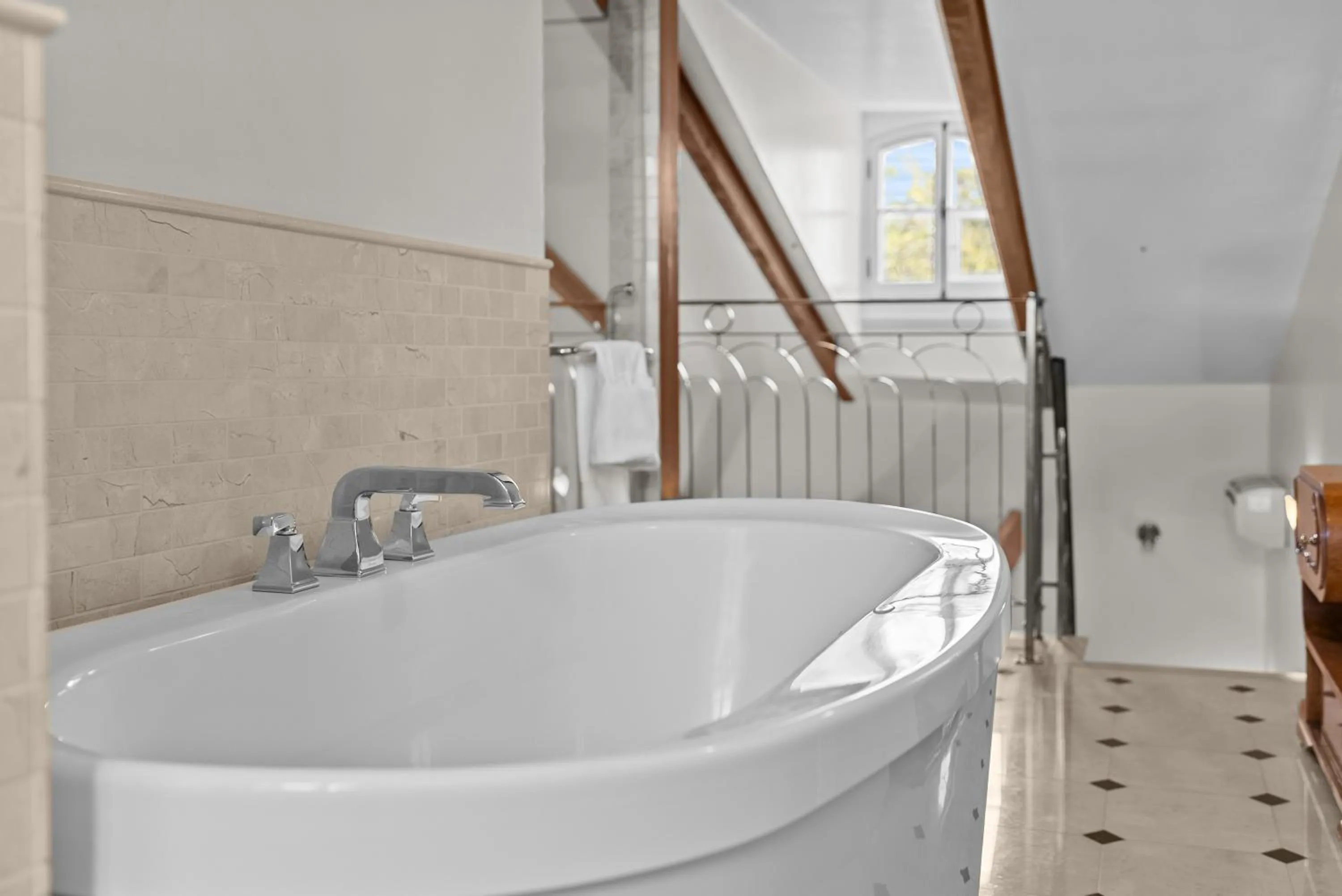 Bathroom in Hotel Manoir D'Auteuil - Par Aneyro