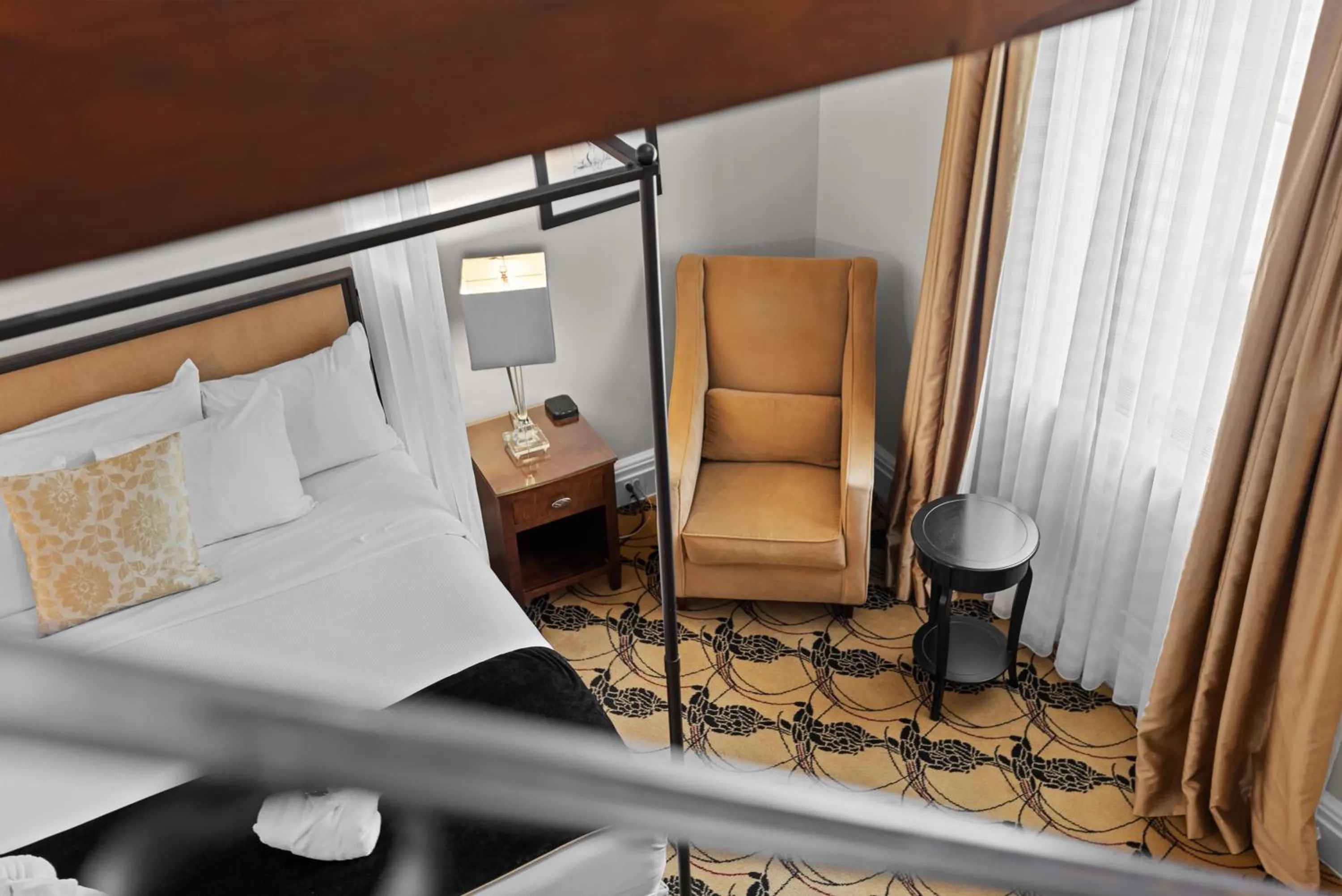 Bedroom, Bed in Hotel Manoir D'Auteuil - Par Aneyro