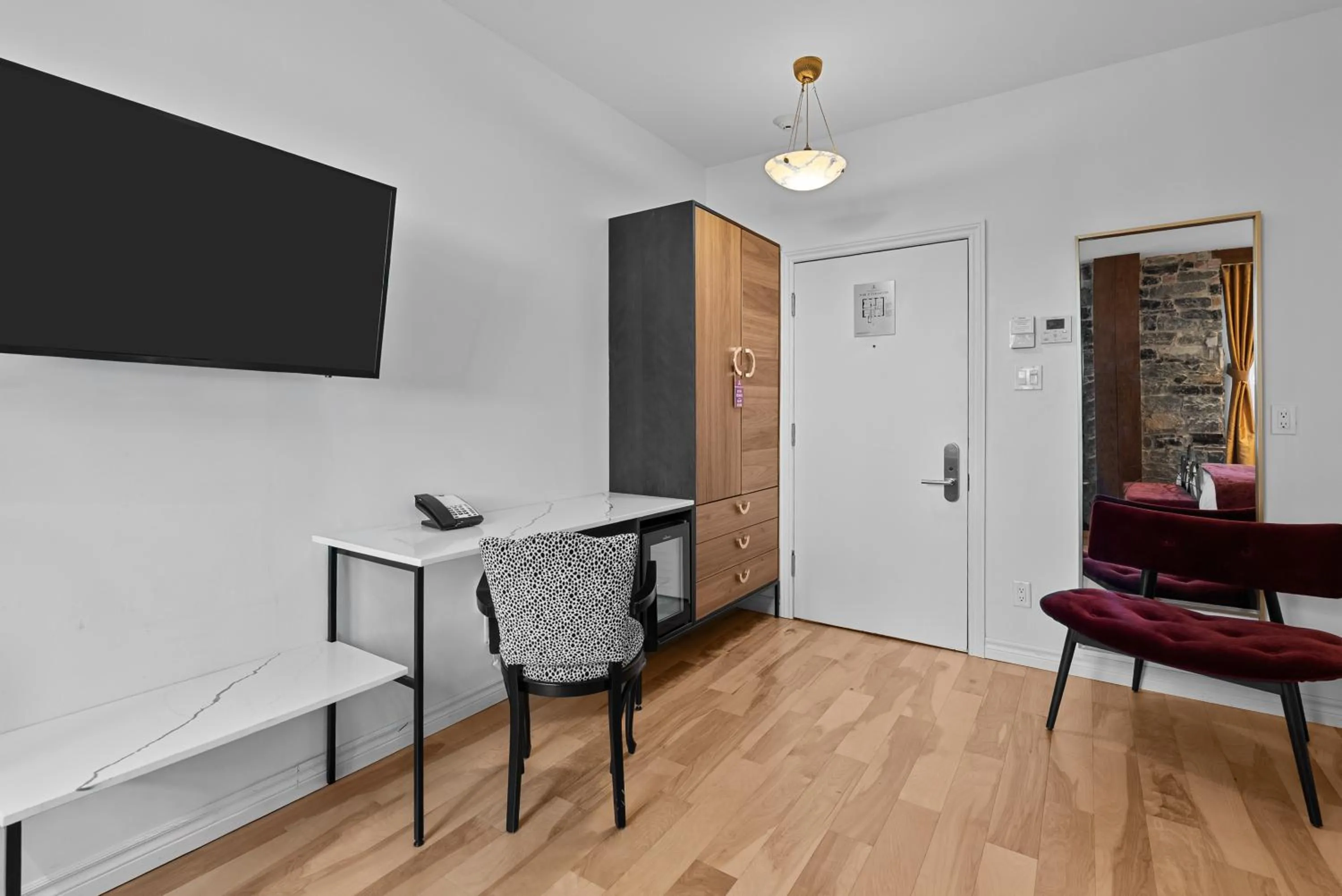 Bedroom in Hotel Manoir D'Auteuil - Par Aneyro
