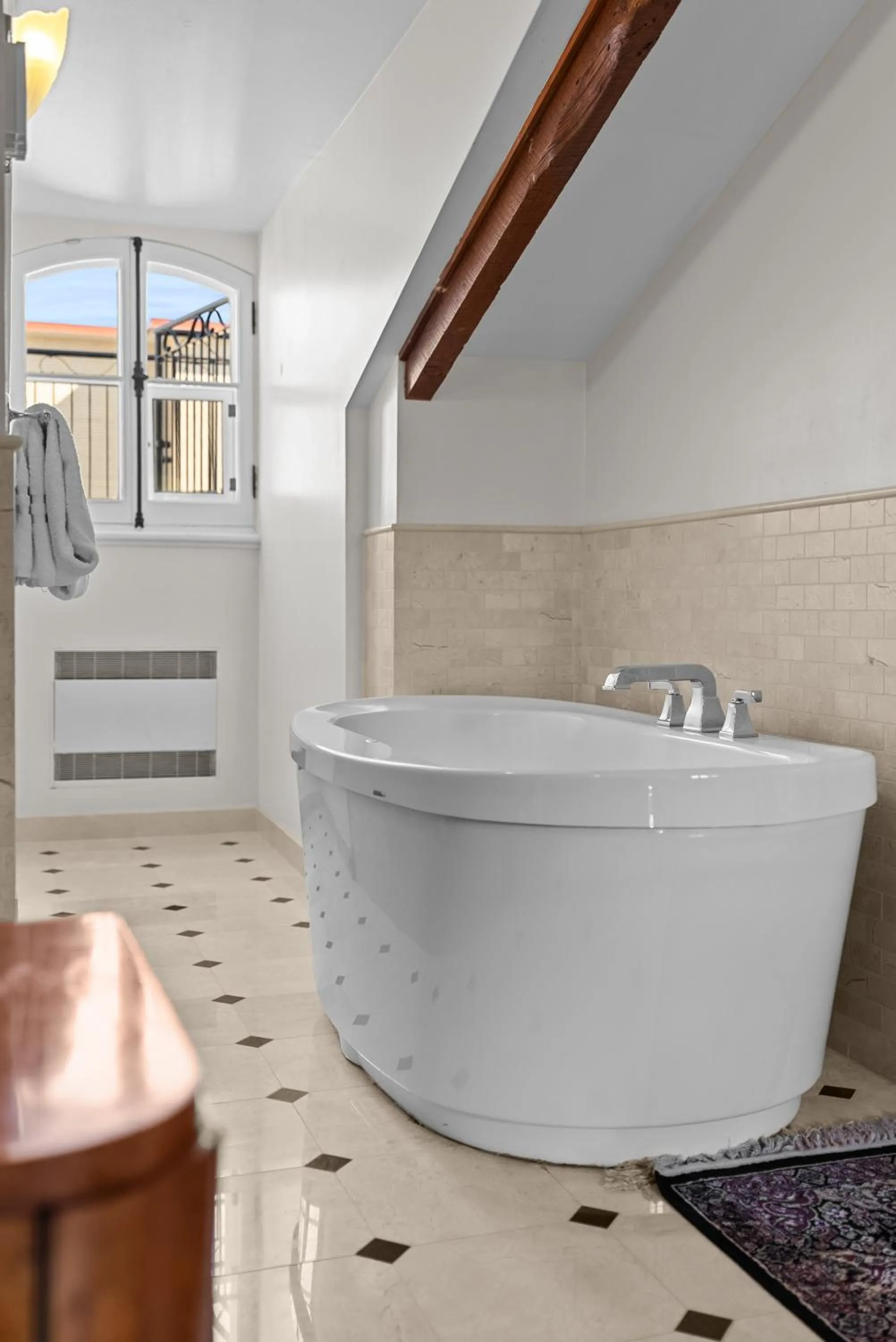 Bathroom in Hotel Manoir D'Auteuil - Par Aneyro