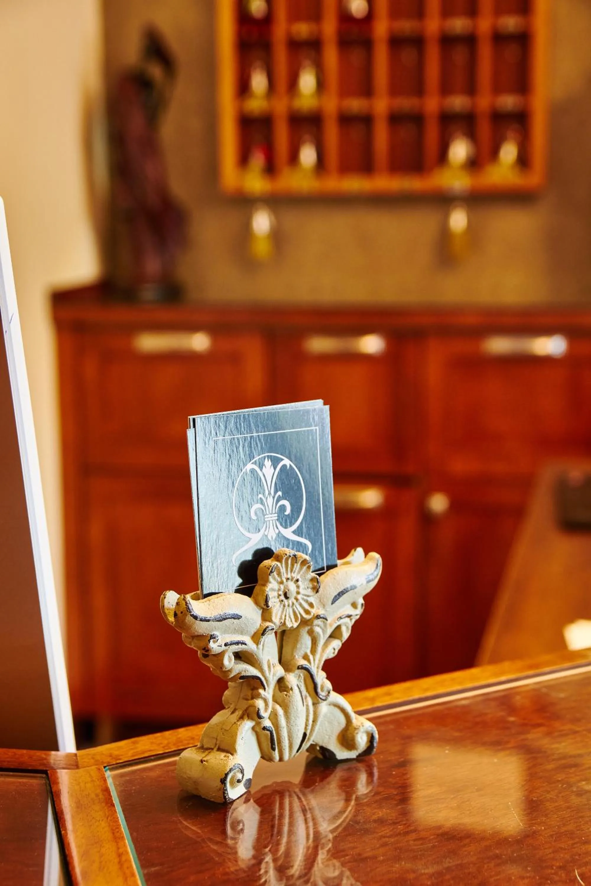 Decorative detail in Hotel Manoir D'Auteuil - Par Aneyro