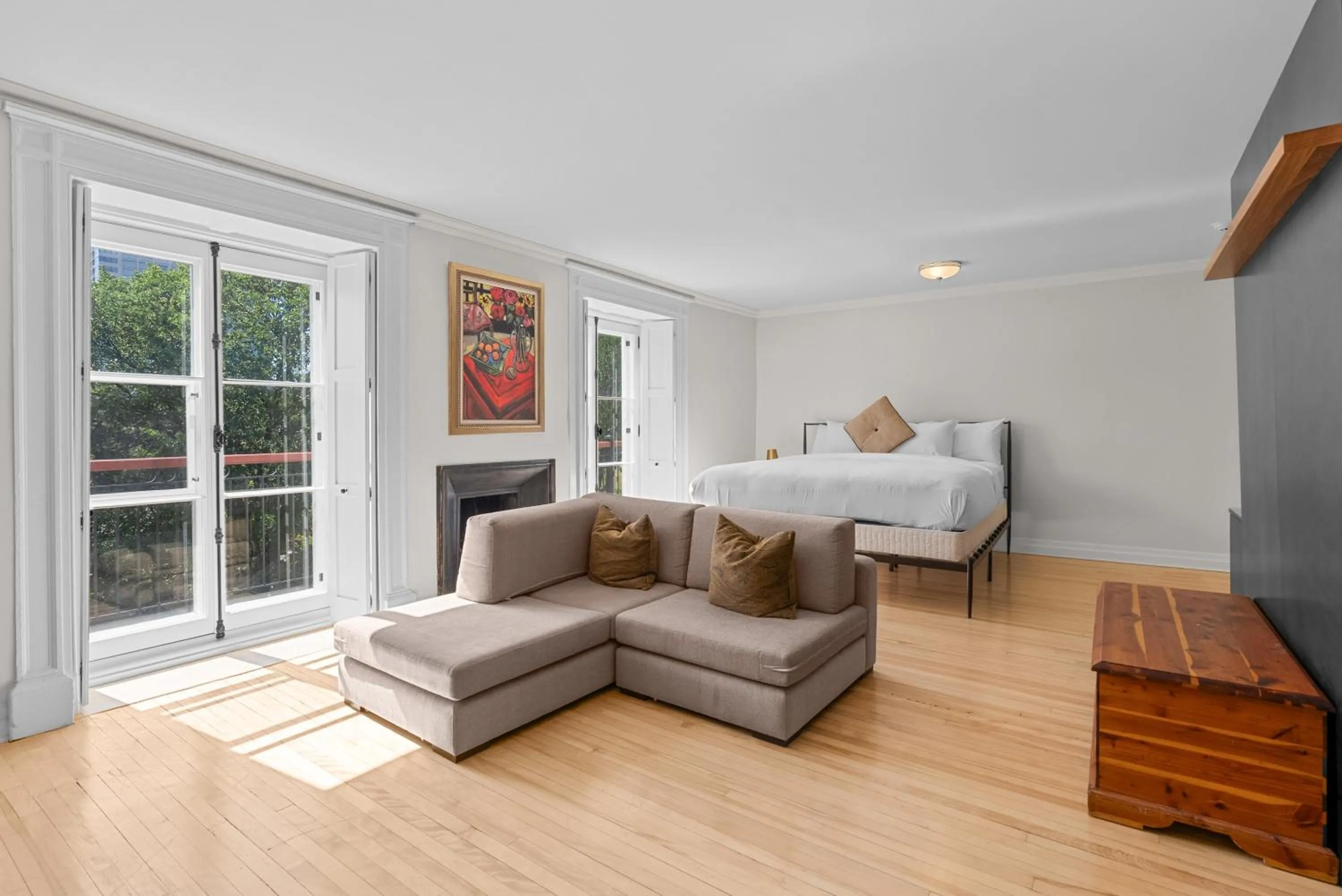 Seating area in Hotel Manoir D'Auteuil - Par Aneyro