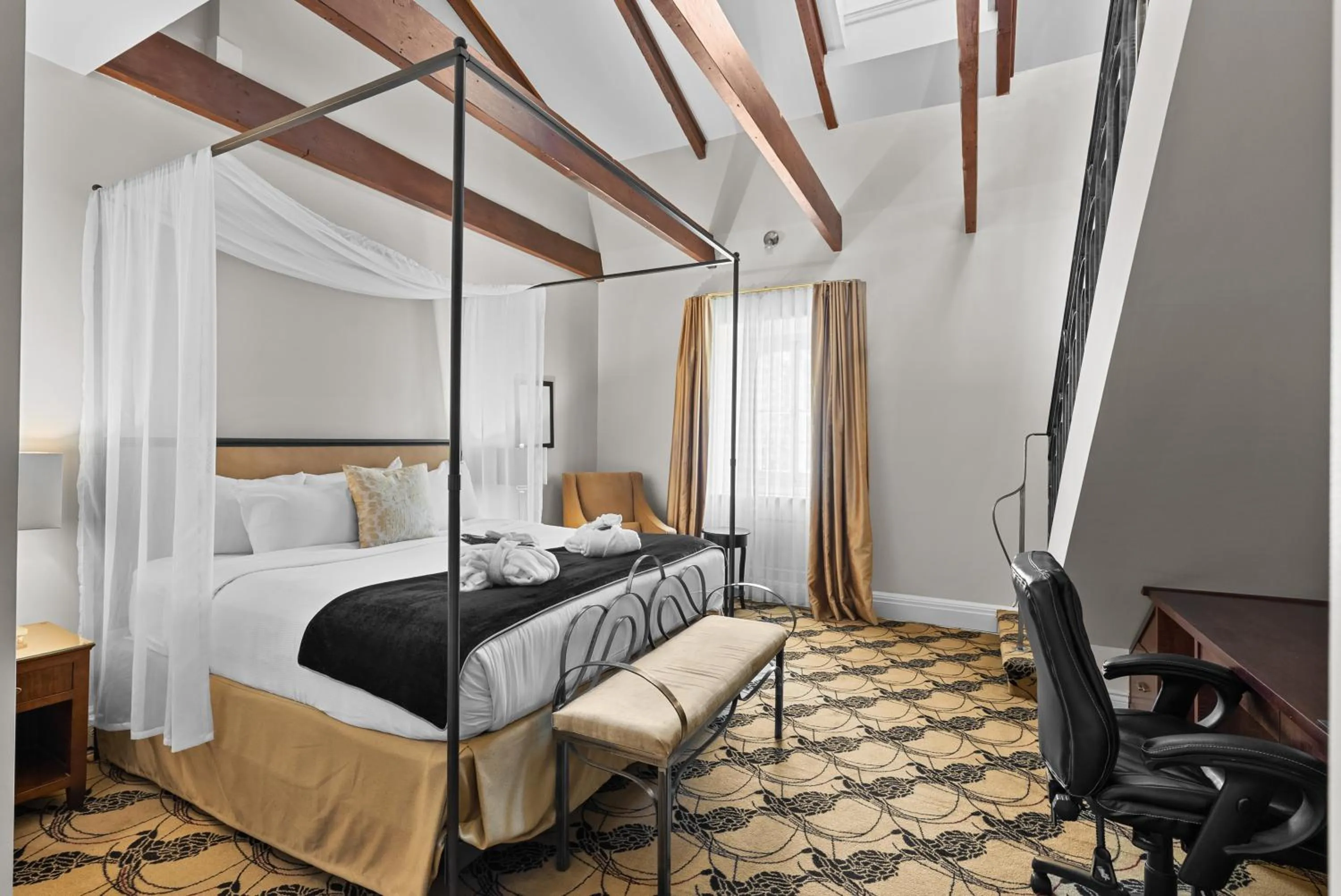 Bedroom, Bed in Hotel Manoir D'Auteuil - Par Aneyro