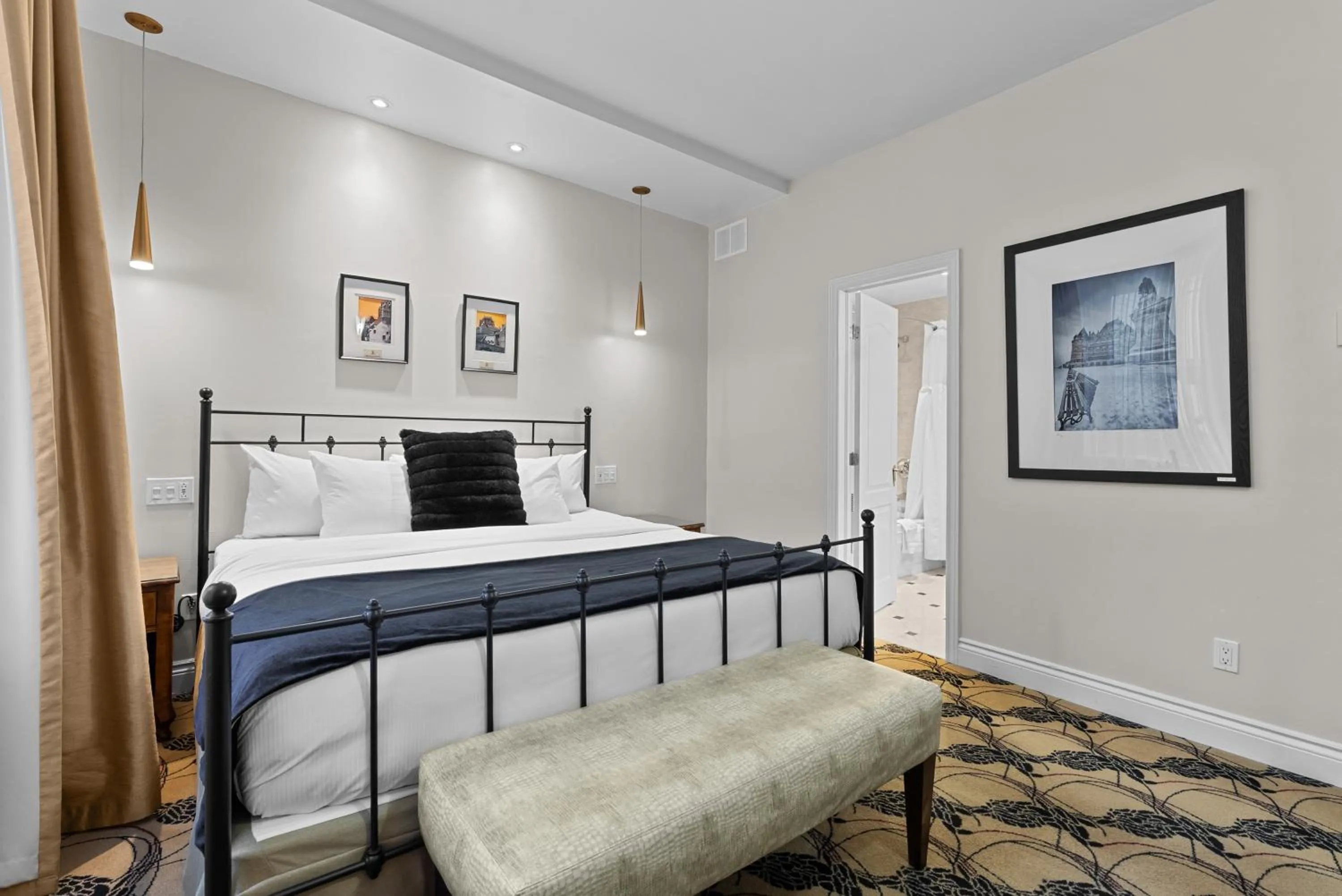 Bedroom, Bed in Hotel Manoir D'Auteuil - Par Aneyro