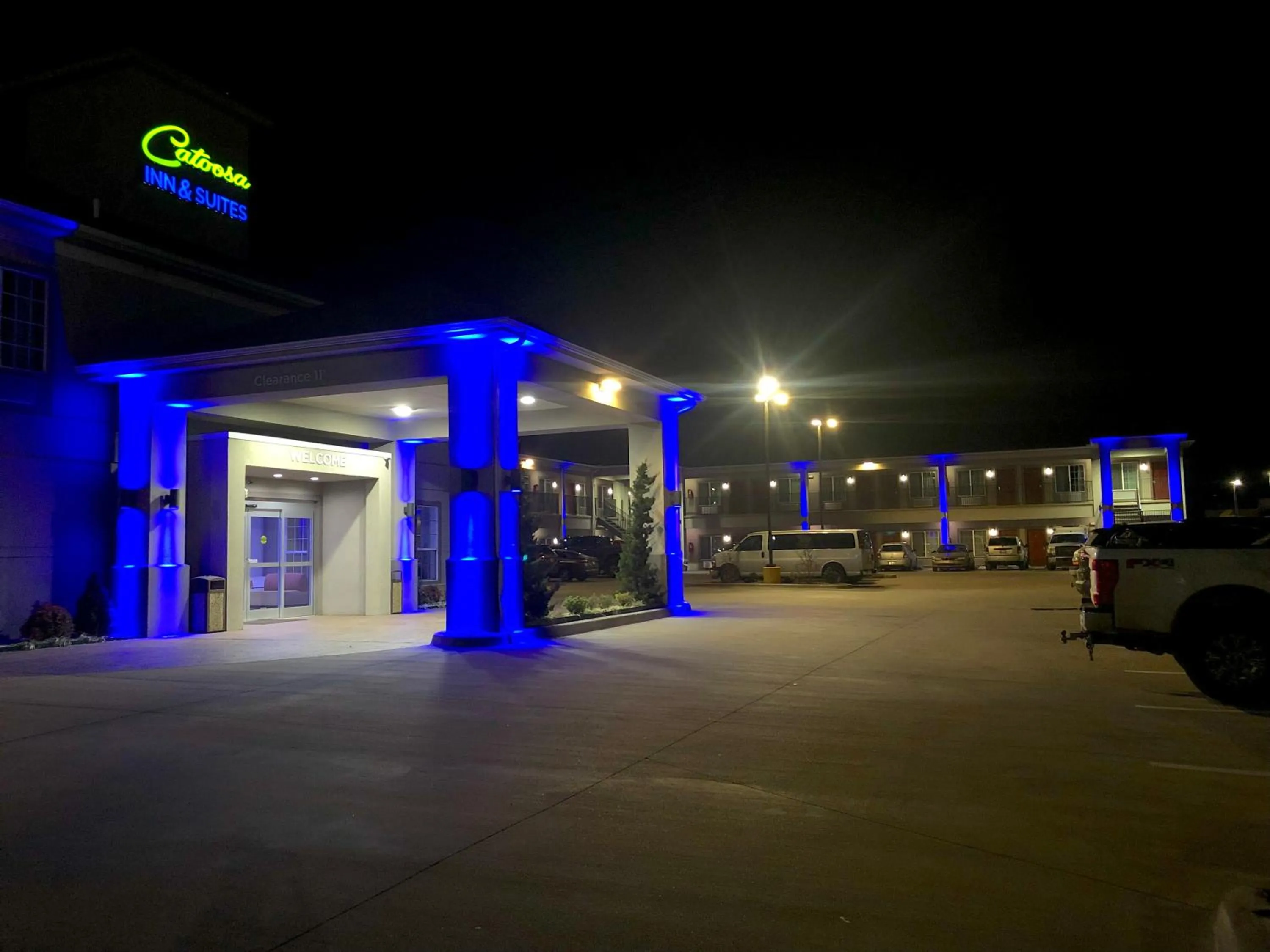 Catoosa Inn & Suites