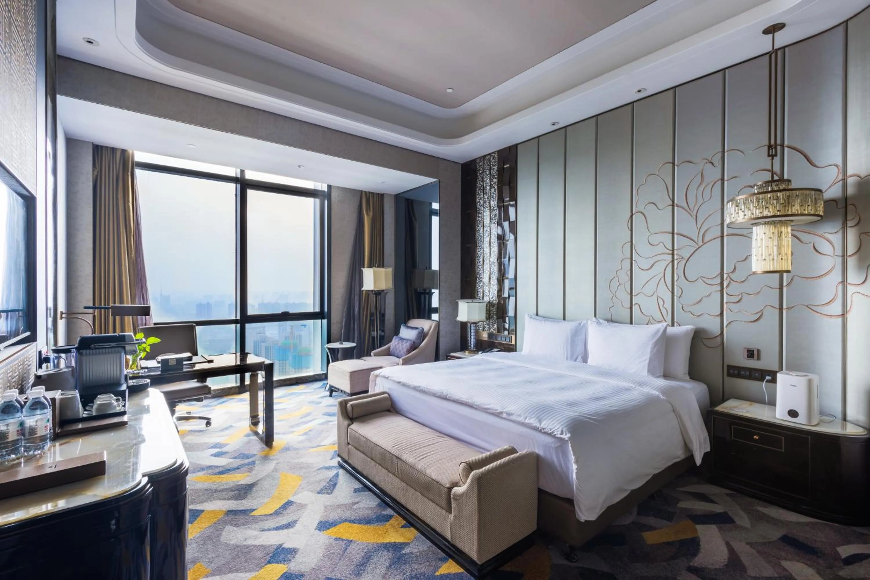 Photo of the whole room, Bed in Wanda Vista Zhengzhou