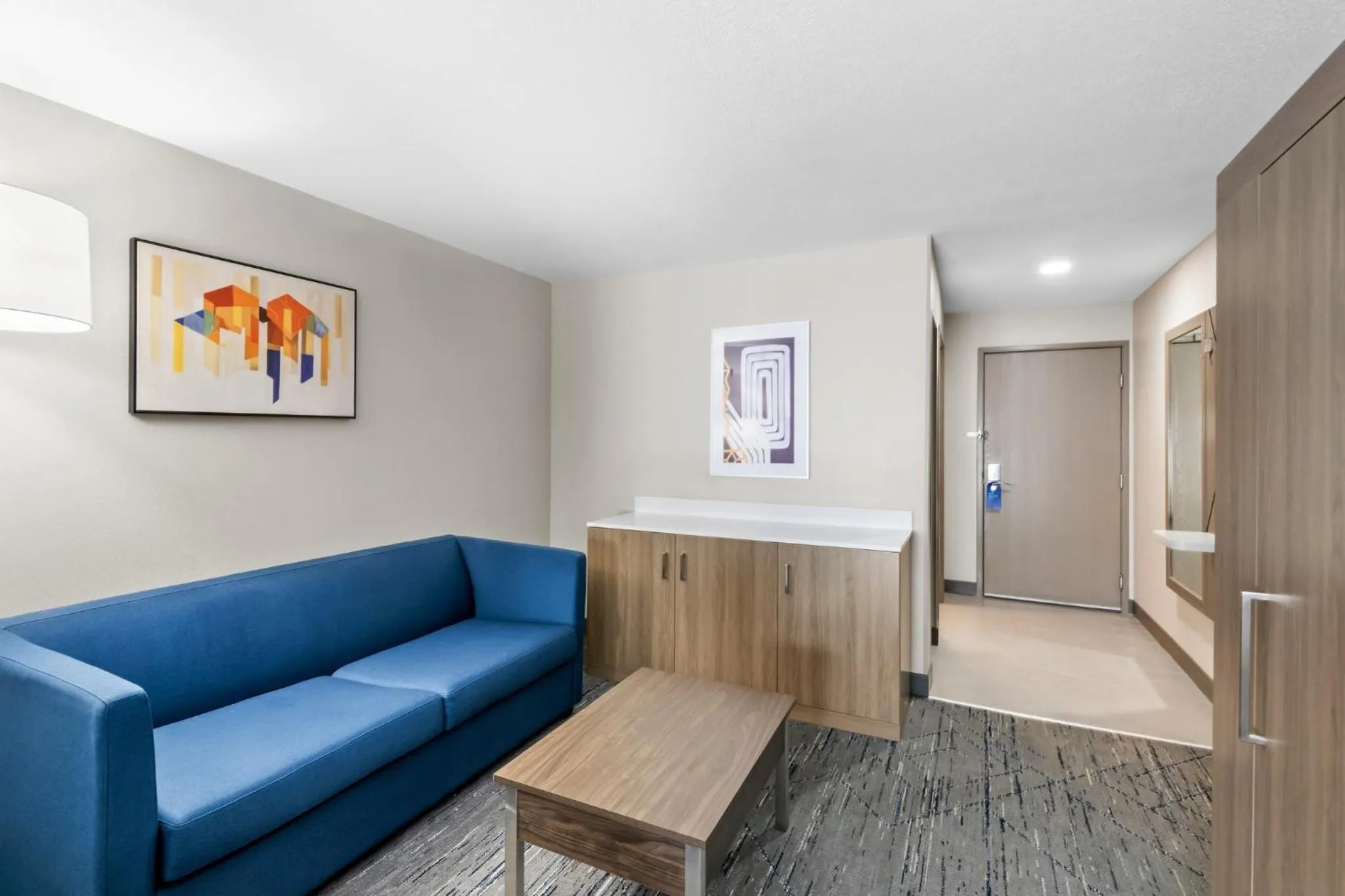 Photo of the whole room in Holiday Inn Express Hotel & Suites Council Bluffs - Convention Center Area by IHG