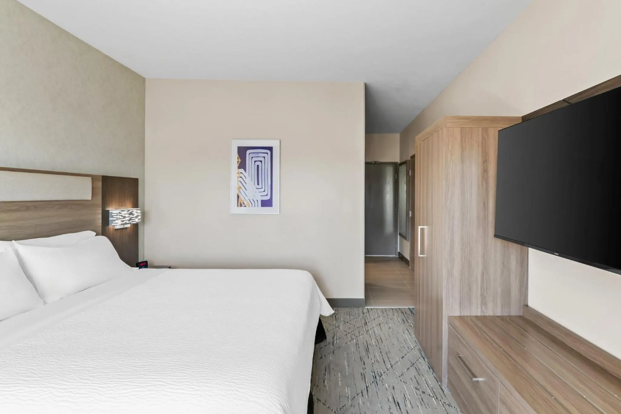 Photo of the whole room, Bed in Holiday Inn Express Hotel & Suites Council Bluffs - Convention Center Area by IHG