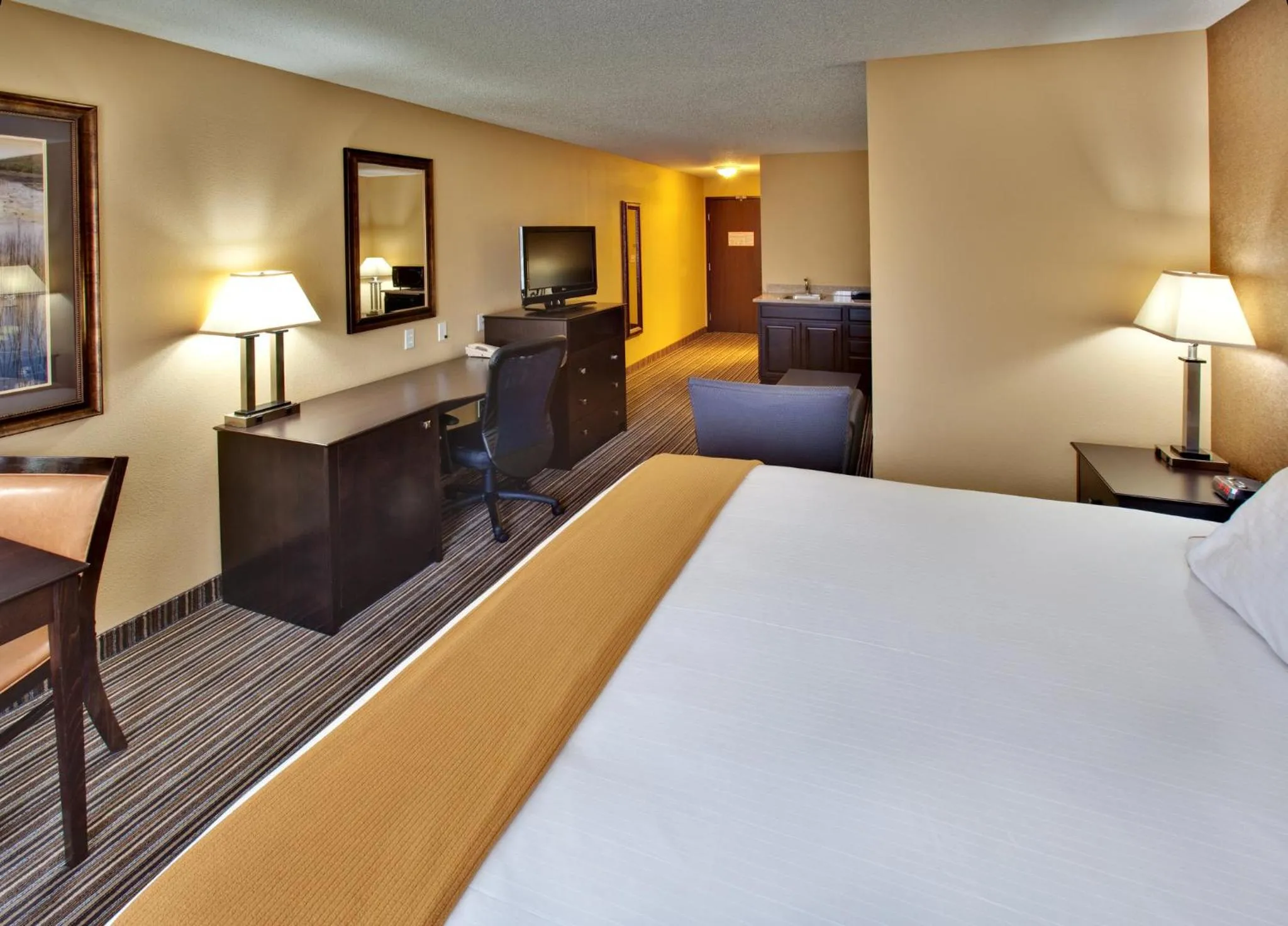 Photo of the whole room, Bed in Holiday Inn Express Hotel & Suites Council Bluffs - Convention Center Area by IHG