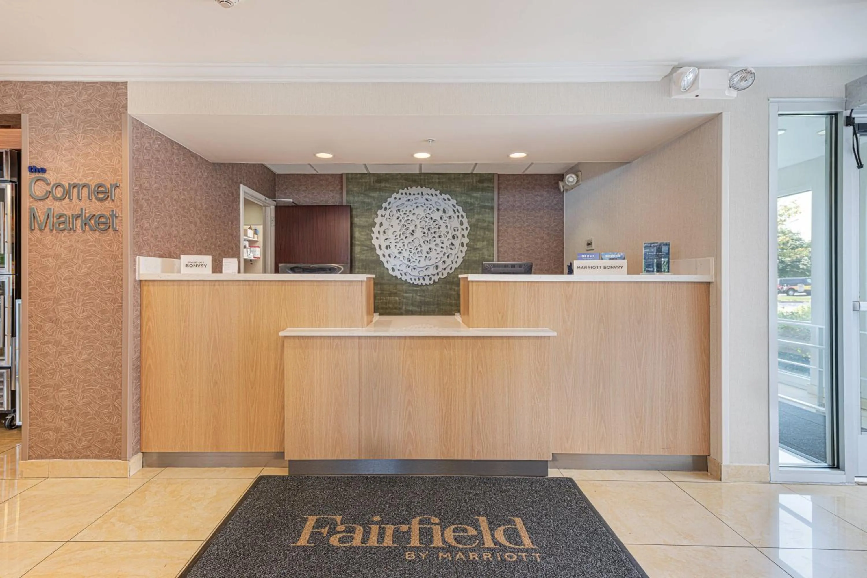 Lobby or reception in Fairfield Inn & Suites by Marriott Chicago Naperville