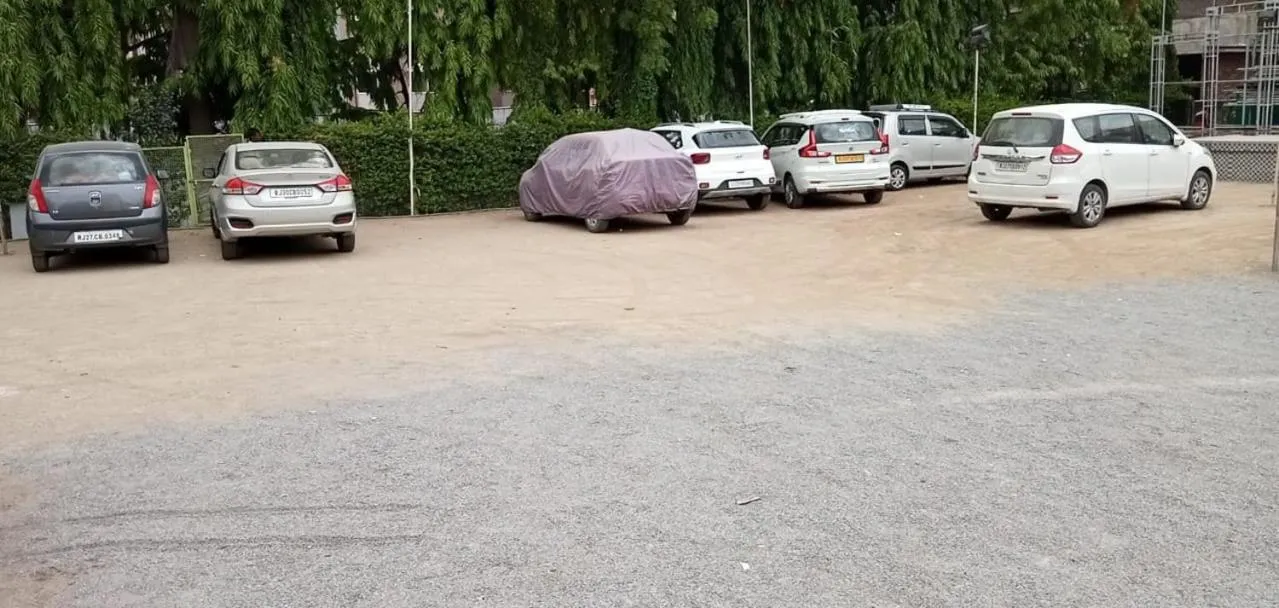 Parking in Hotel Vaikunth By Adamo