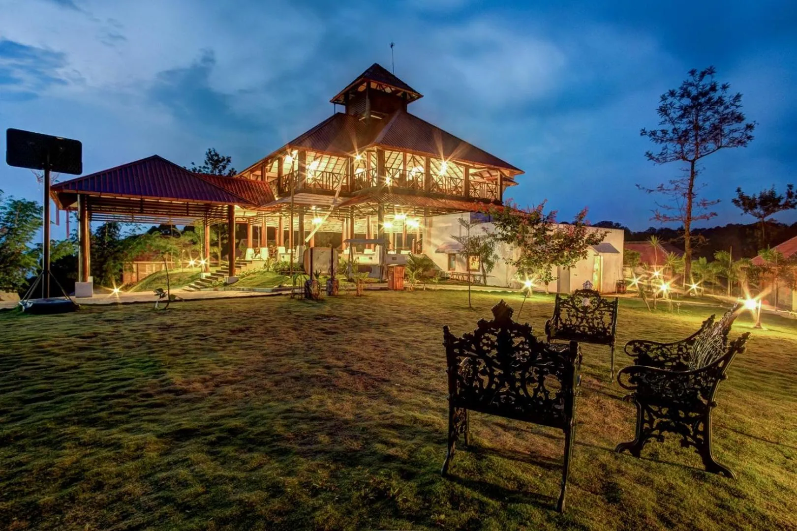 Facade/entrance in Wild Planet Jungle Resort
