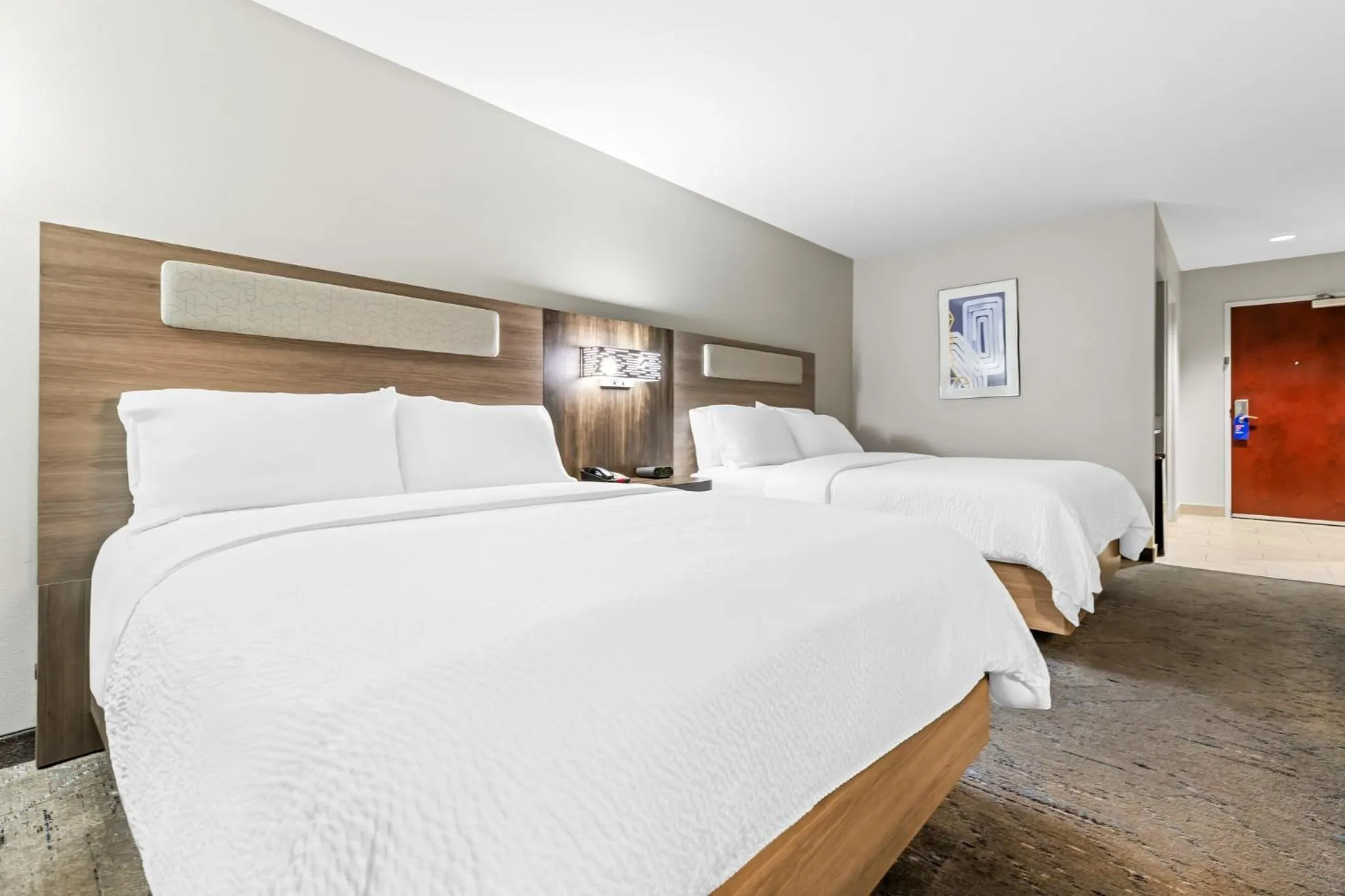 Photo of the whole room, Bed in Holiday Inn Express Florence Northeast by IHG