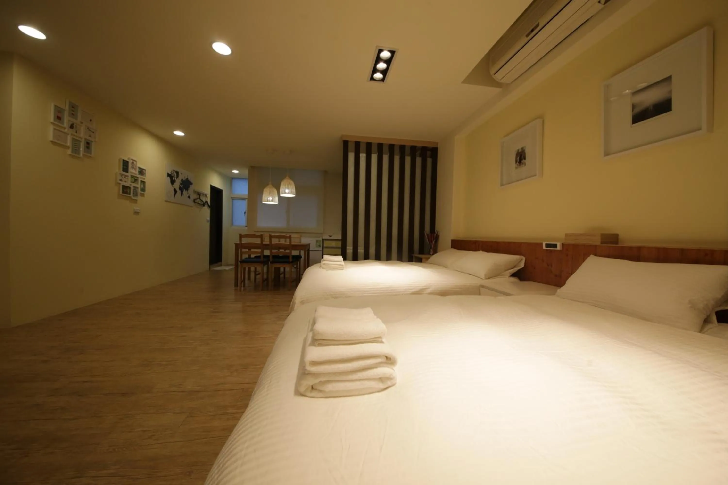 Family, Bed in YO HOO FARM 16 HOUSE