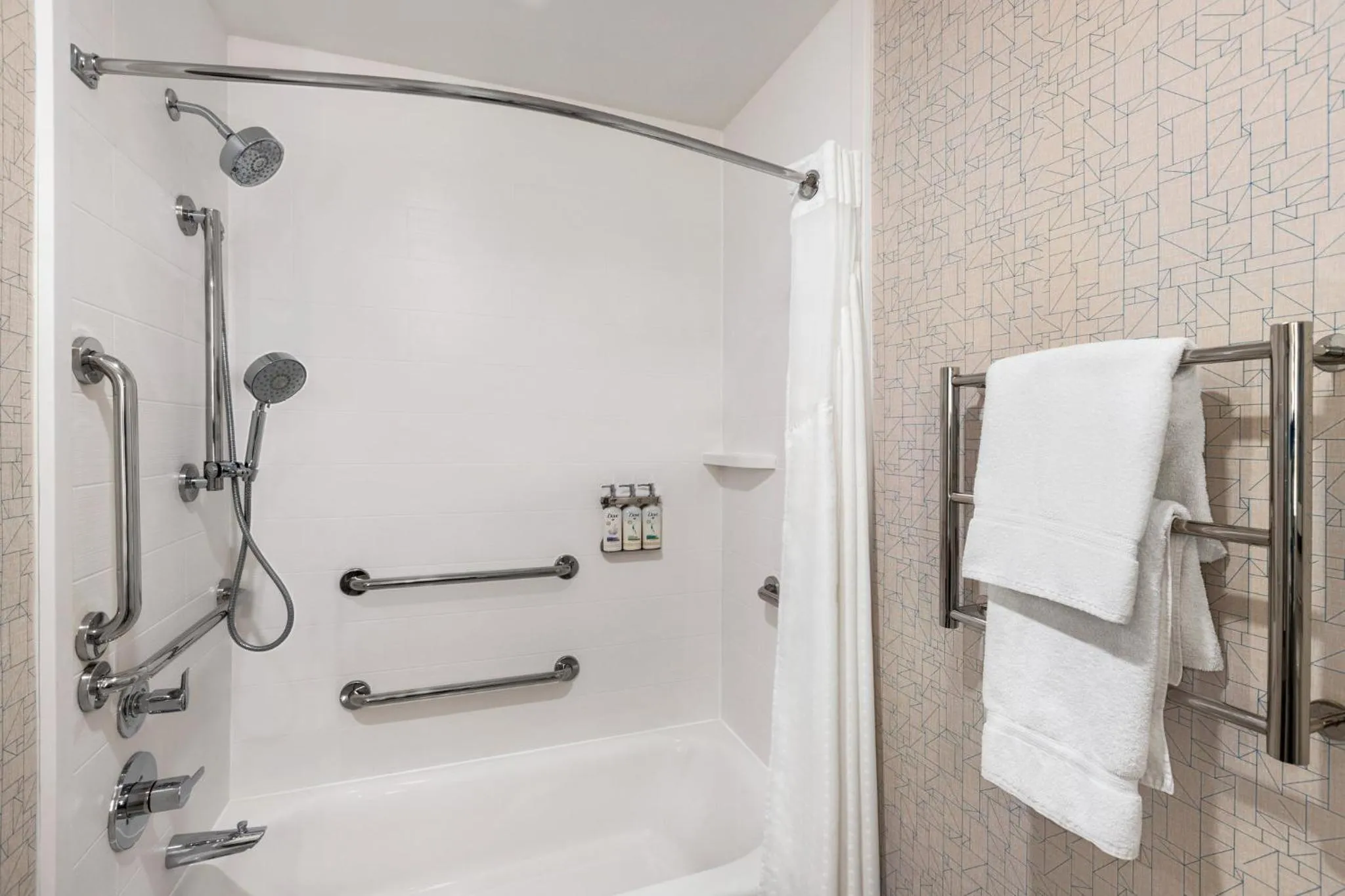 Bathroom in Holiday Inn Express Hotel & Suites Anniston/Oxford by IHG
