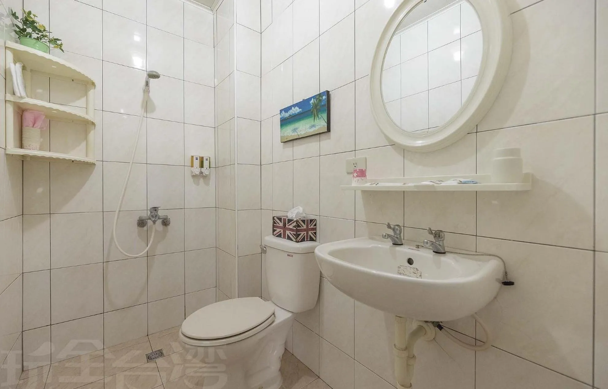 Shower in Yan Hai De Dai B&B