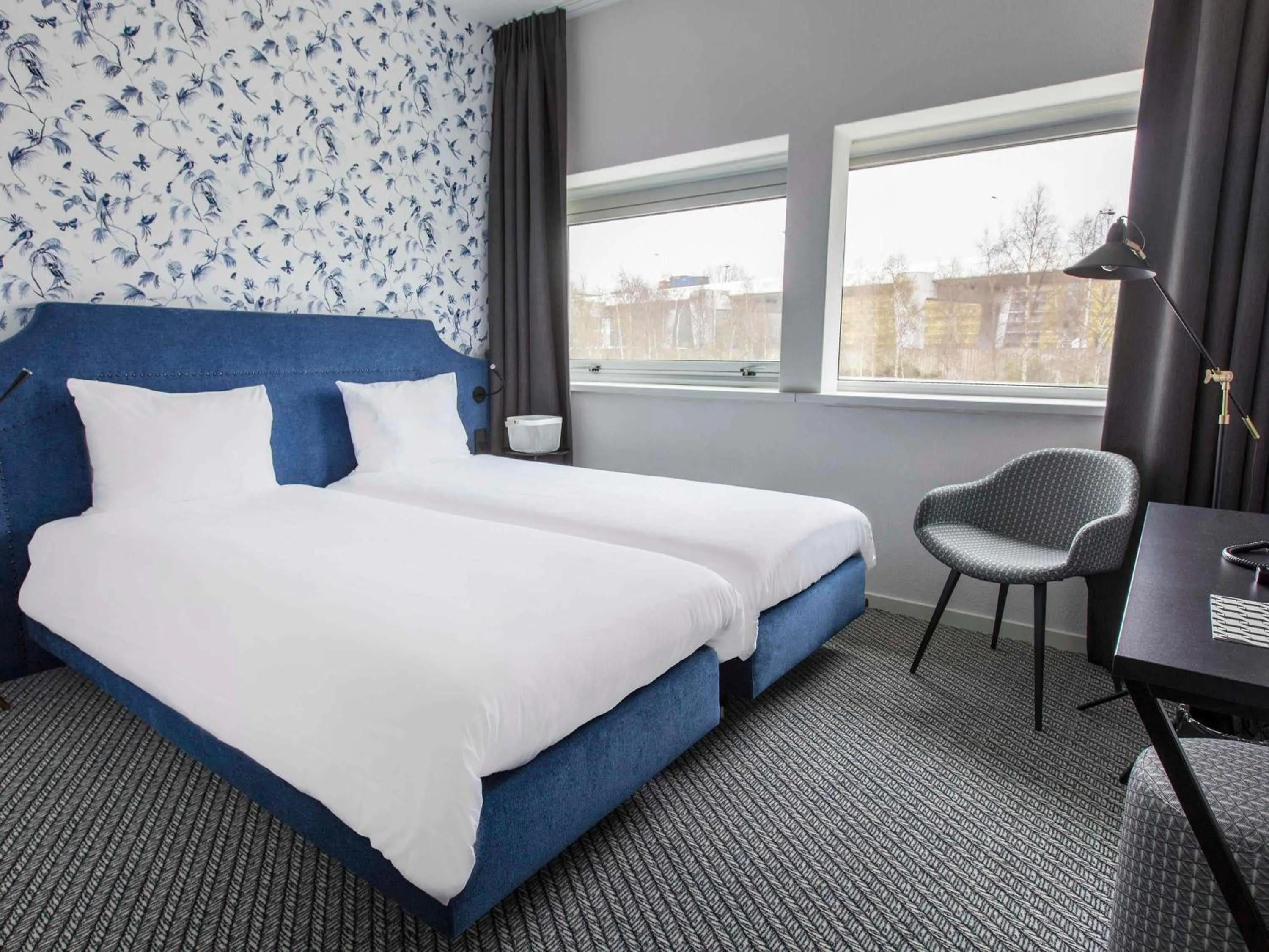 Bedroom, Bed in ibis Styles Amsterdam Airport