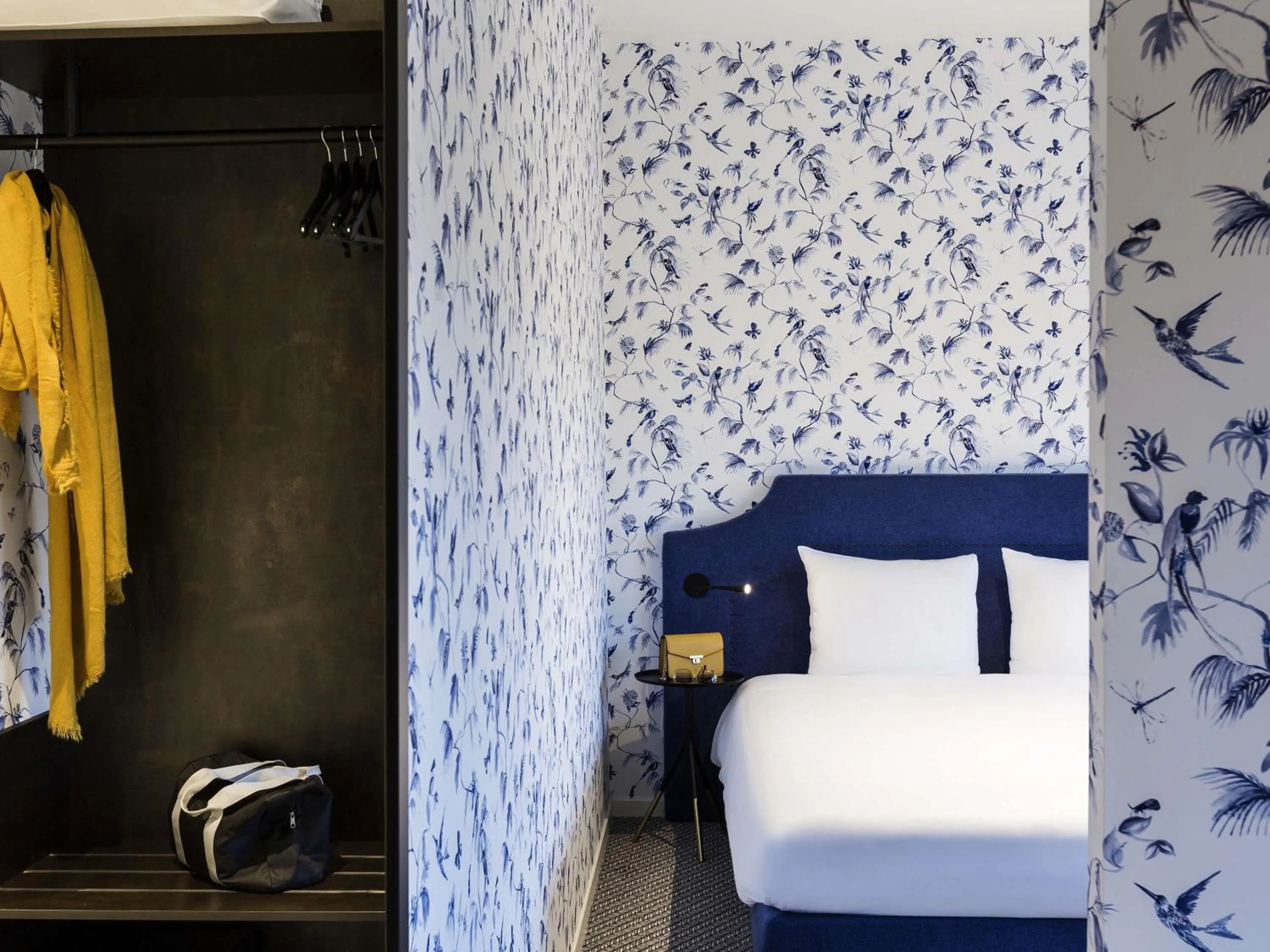 Bedroom, Bed in ibis Styles Amsterdam Airport