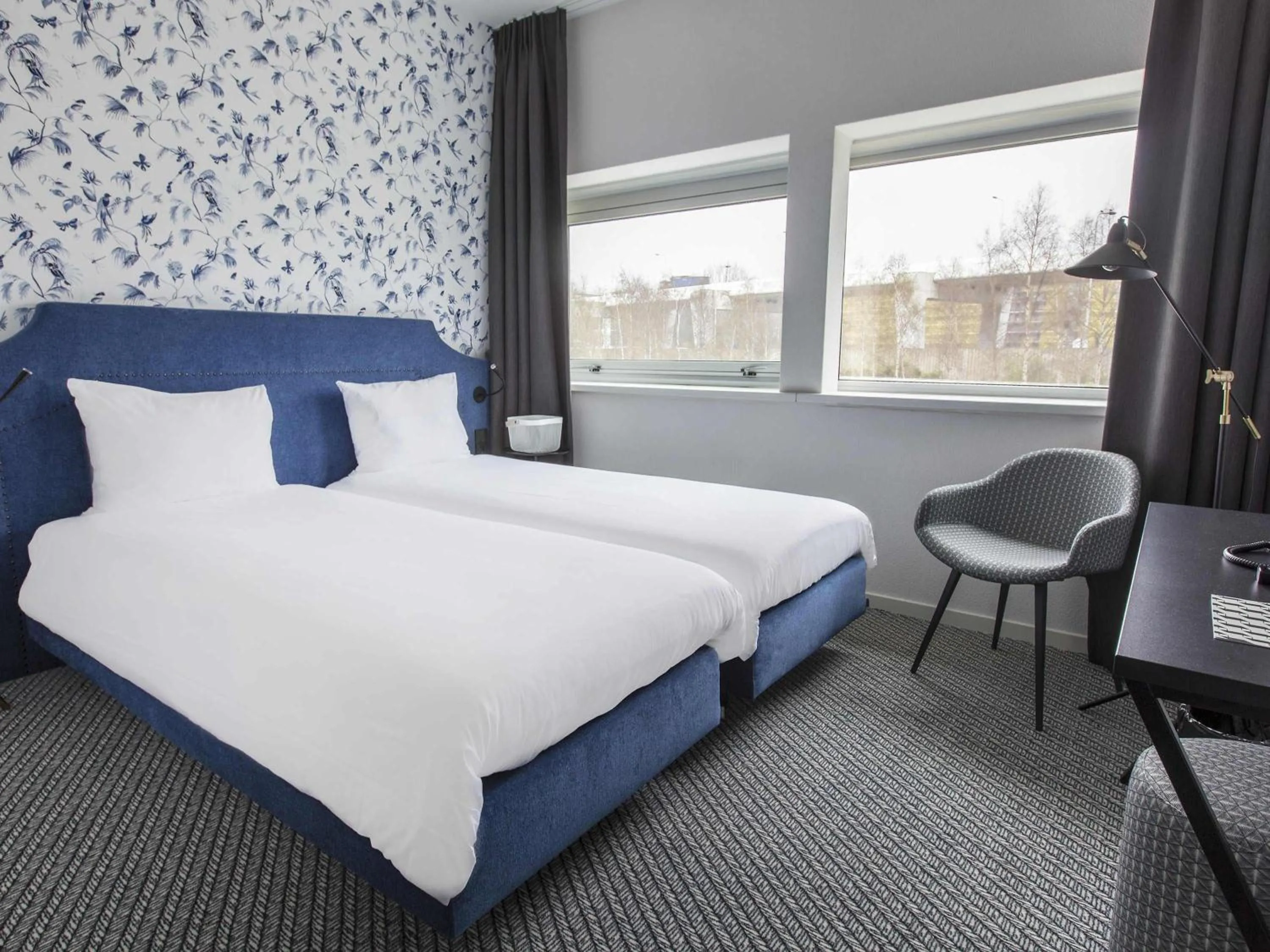 Bedroom, Bed in ibis Styles Amsterdam Airport
