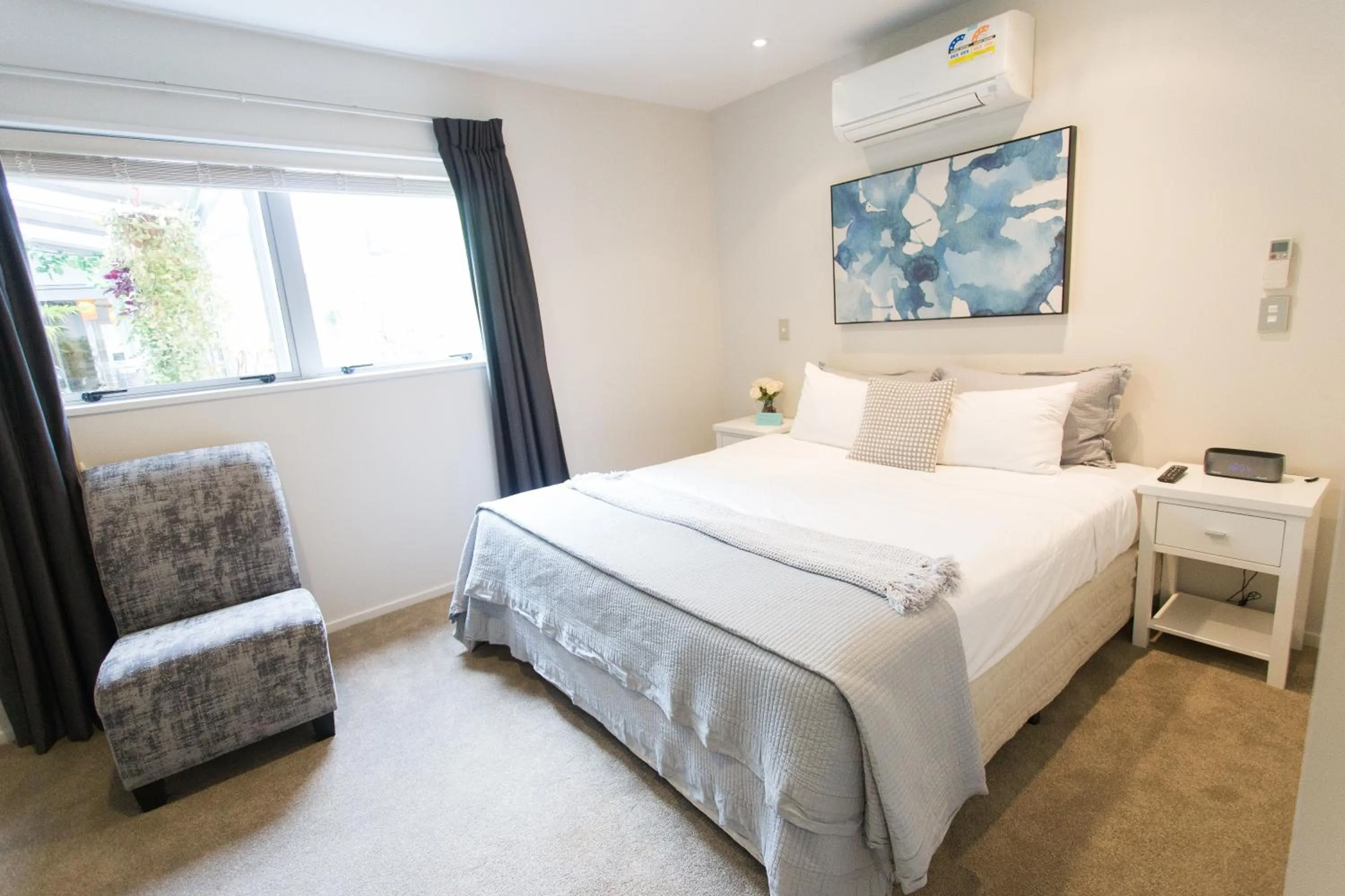 Bed in Colombo Lodge Hotel