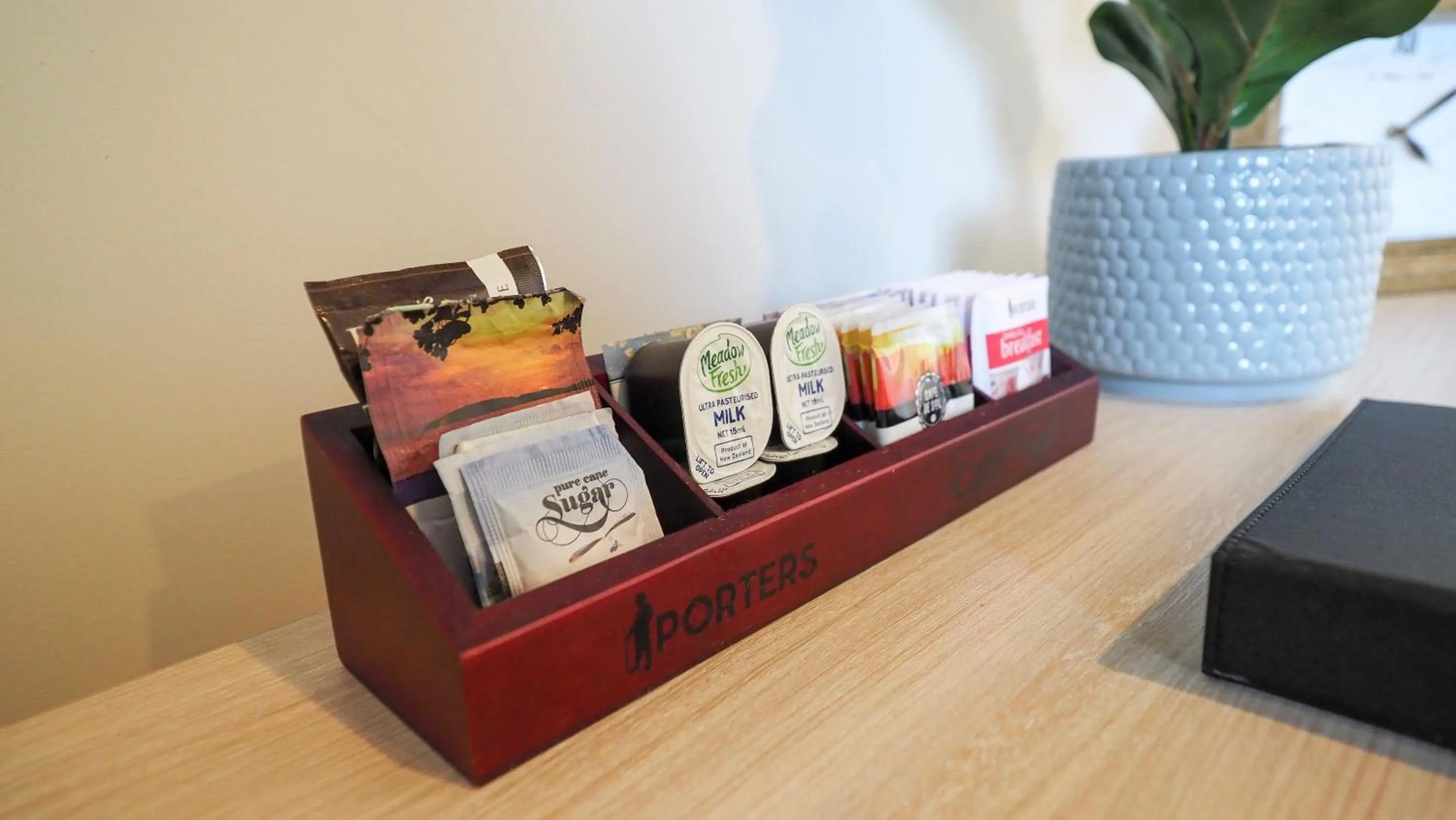Coffee/tea facilities in Colombo Lodge Hotel