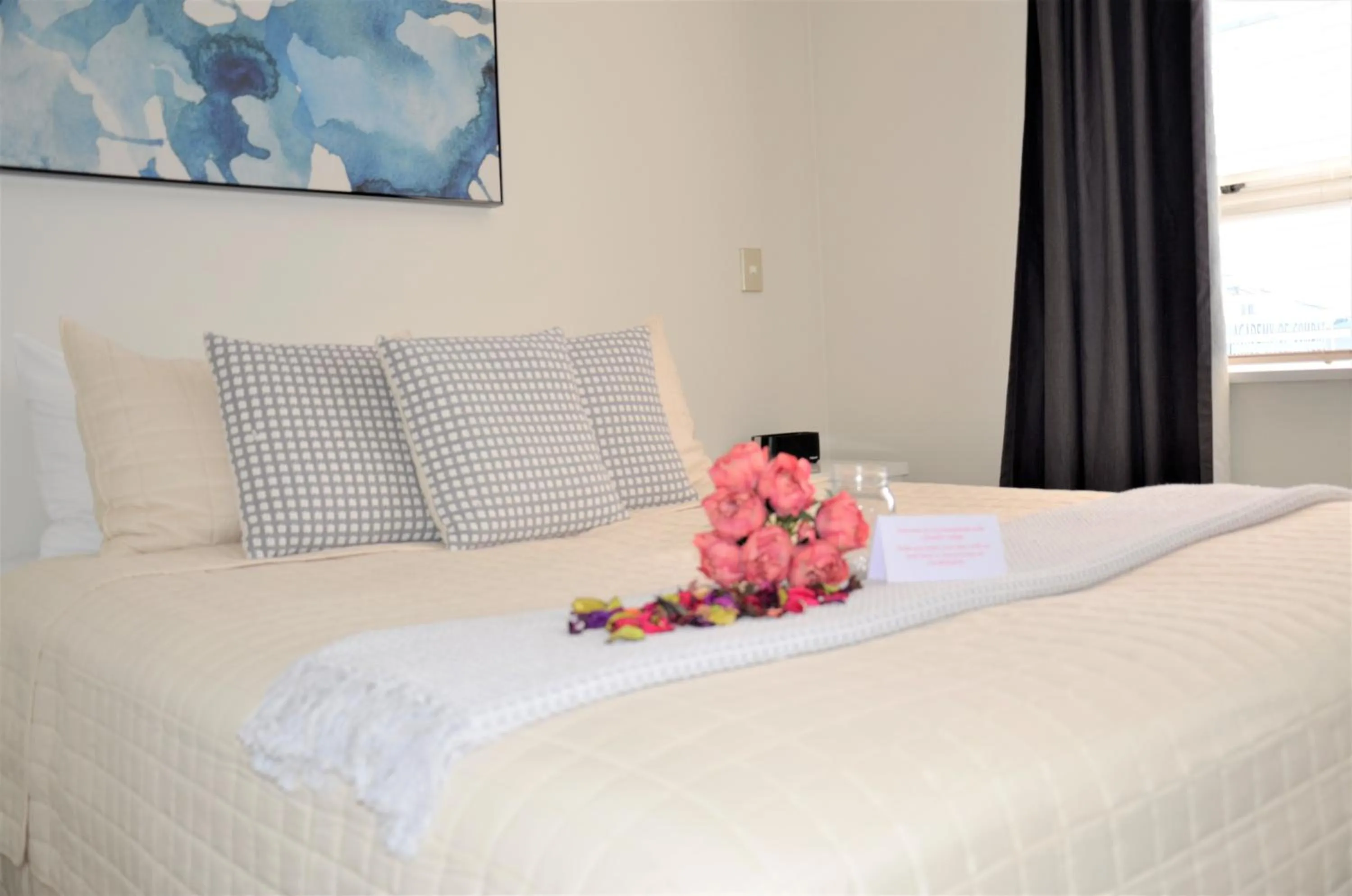 Bedroom, Bed in Colombo Lodge Hotel