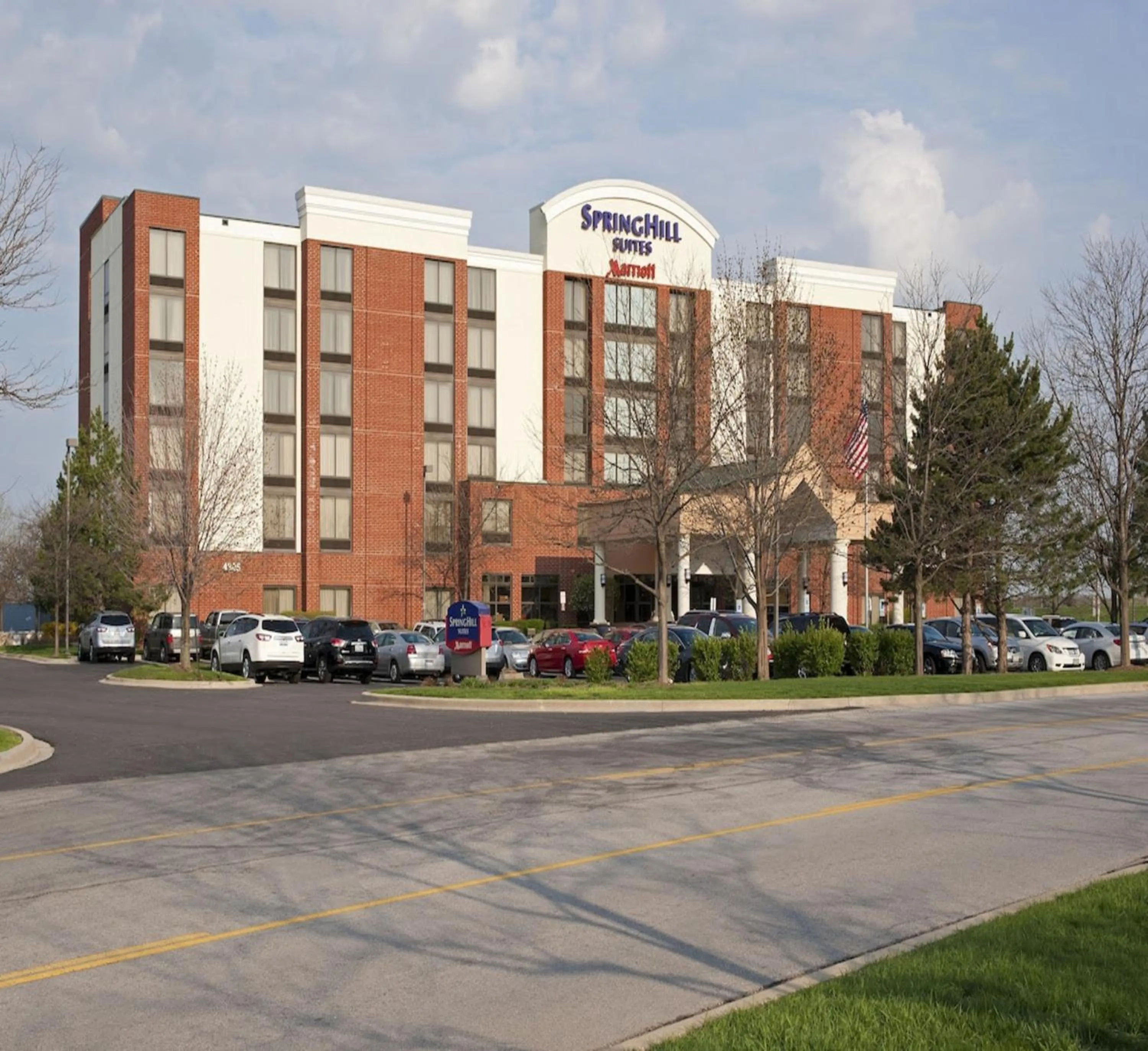 Property building in SpringHill Suites by Marriott Chicago Naperville Warrenville
