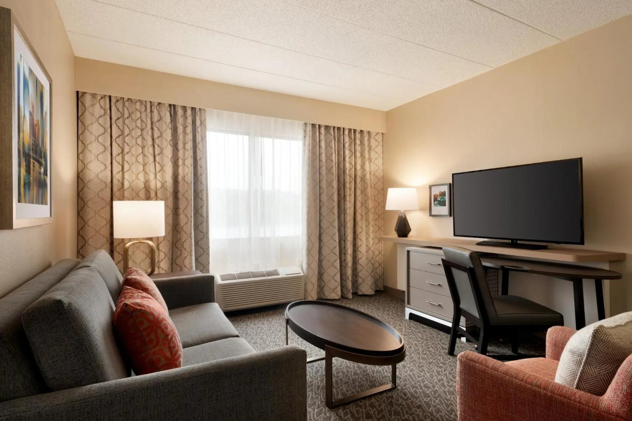 Photo of the whole room in Holiday Inn Hotel & Suites Council Bluffs by IHG