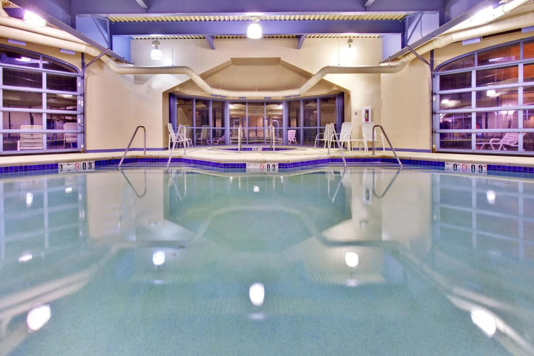 Swimming pool in Holiday Inn Hotel & Suites Council Bluffs by IHG