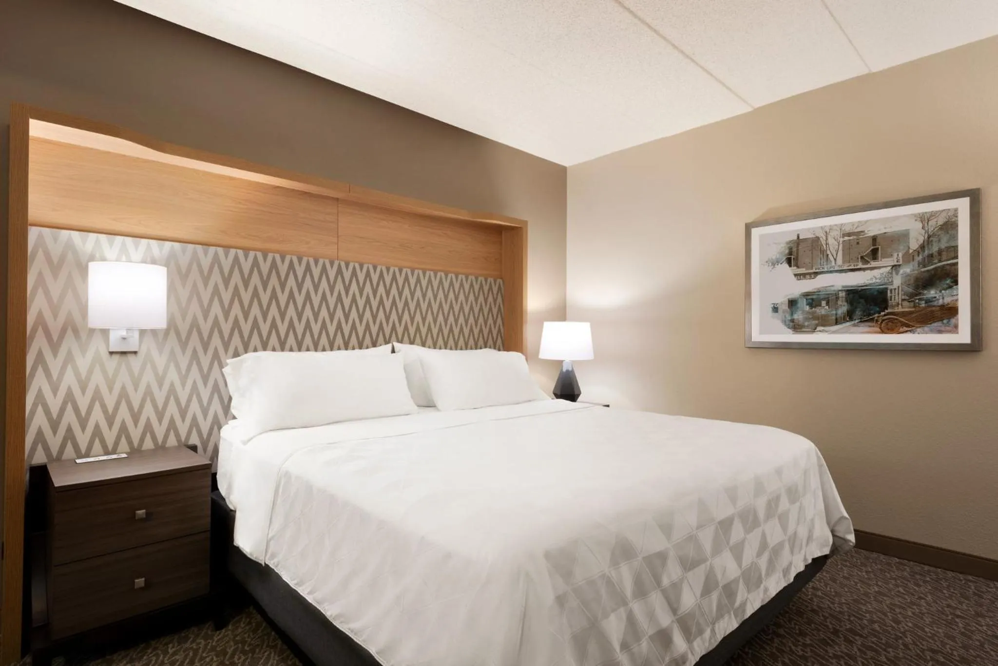 Photo of the whole room, Bed in Holiday Inn Hotel & Suites Council Bluffs by IHG