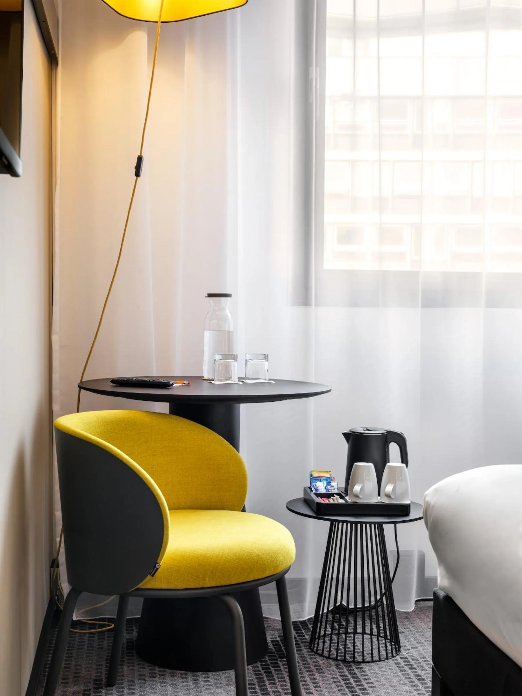 Seating area, Bed in Hotel Ibis Krakow Centrum