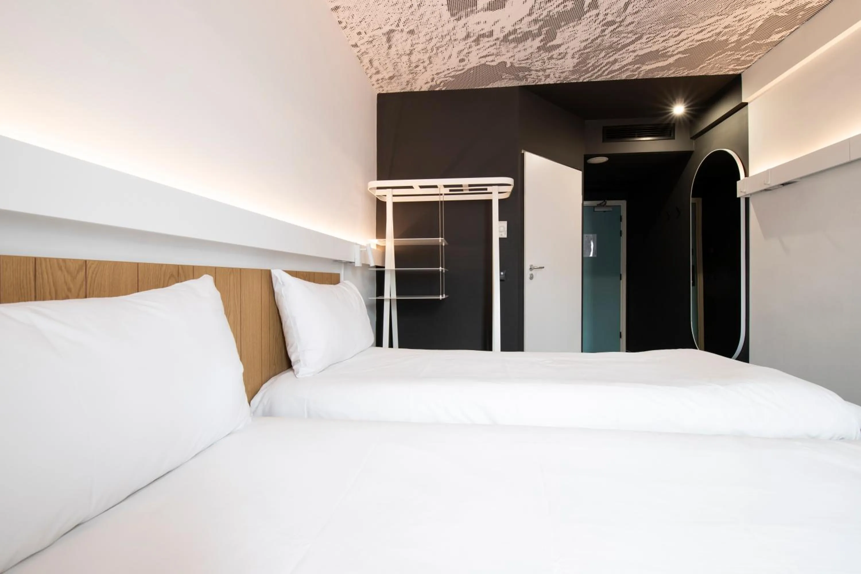 Bedroom, Bed in Hotel Ibis Krakow Centrum