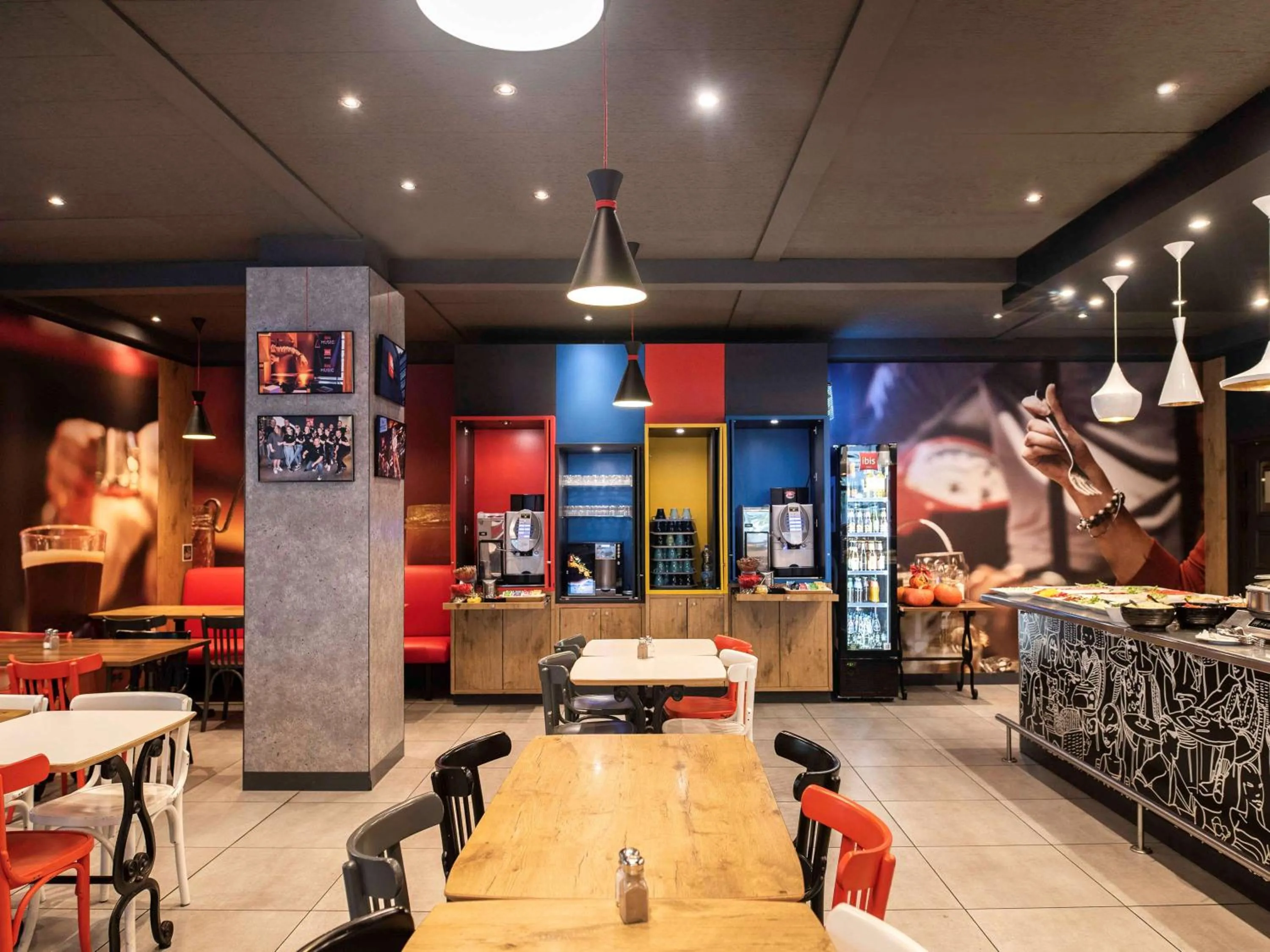 Restaurant/places to eat in Hotel Ibis Krakow Centrum