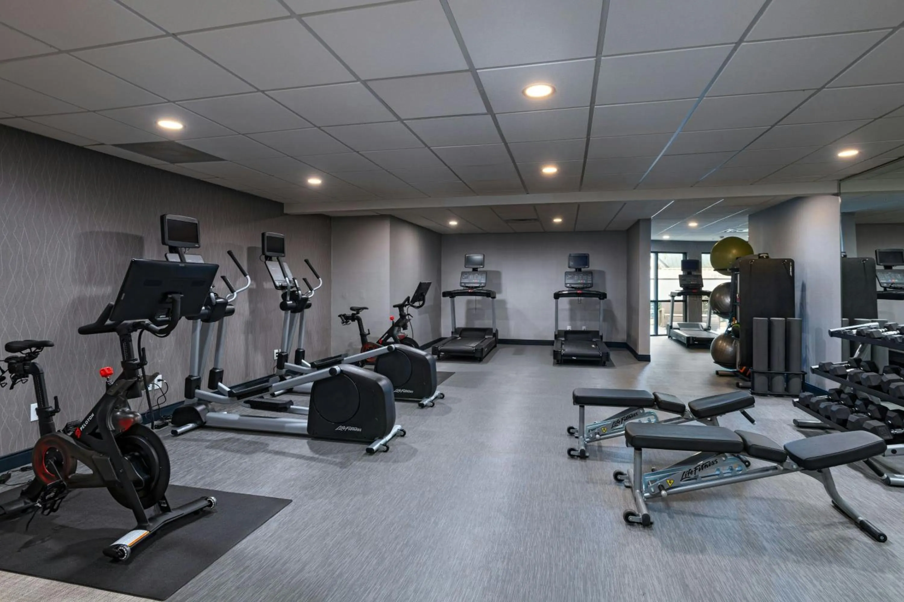 Fitness centre/facilities in Courtyard Houston The Woodlands