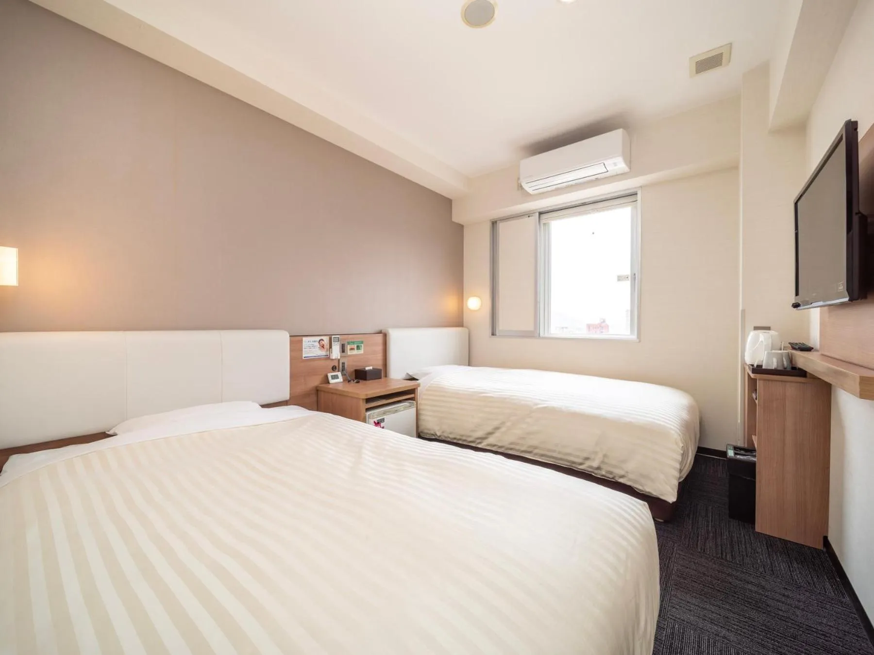 Bed in Super Hotel Yamaguchi Yuda Onsen