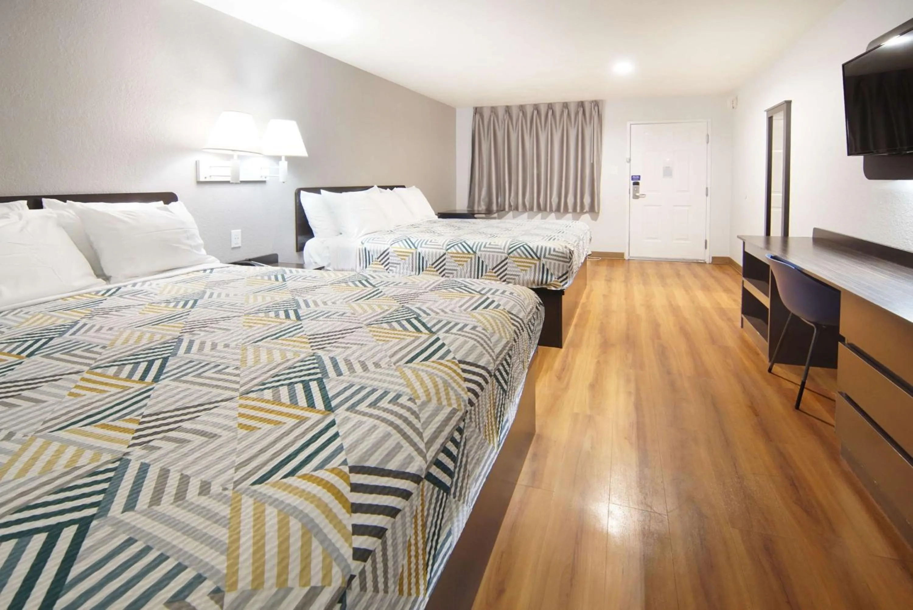 Bedroom, Bed in Motel 6-Lancaster, TX - DeSoto - Lancaster