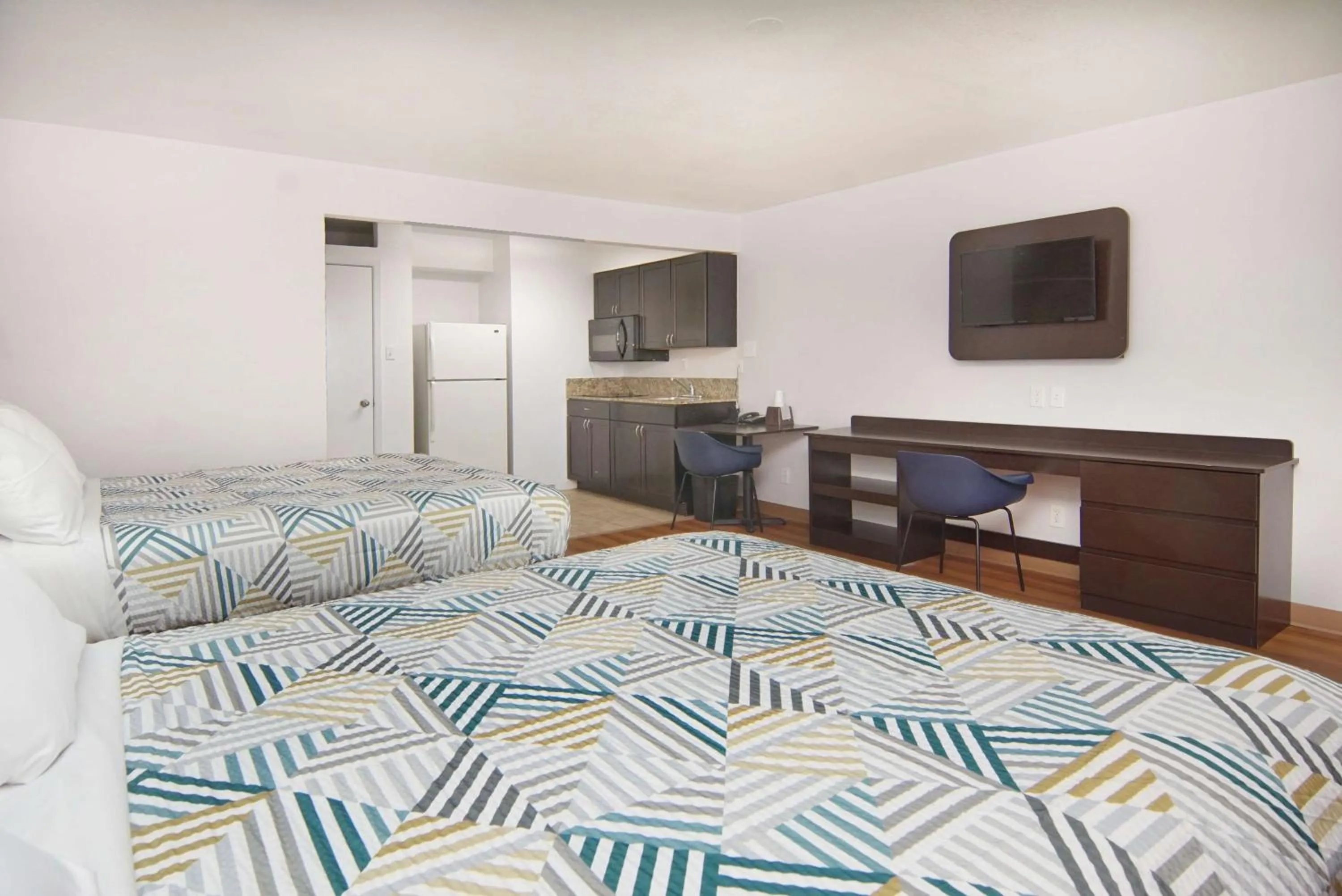 Other, Bed in Motel 6-Lancaster, TX - DeSoto - Lancaster