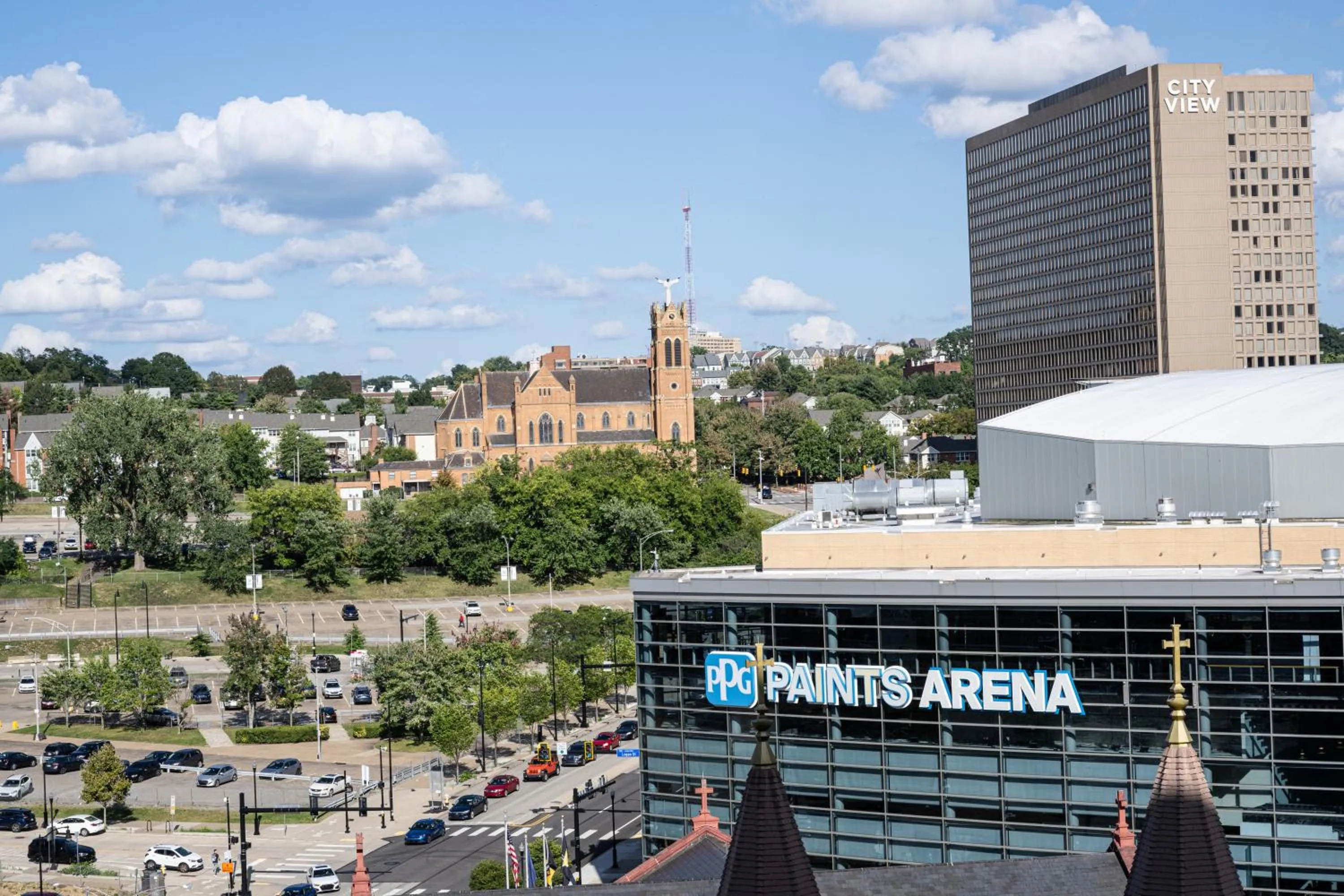 City view in Pittsburgh Marriott City Center